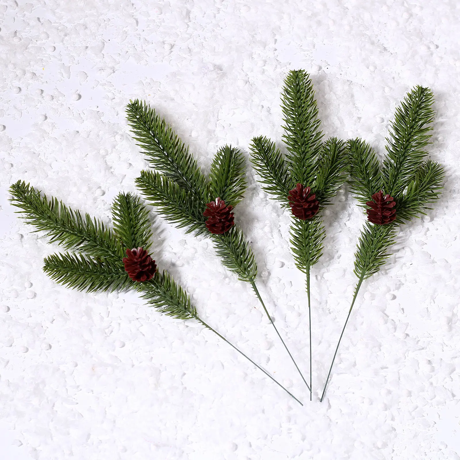 Изображение товара Декоративный предмет Зимнее волшебство 9561187 ø 28 см с декором 4 шт