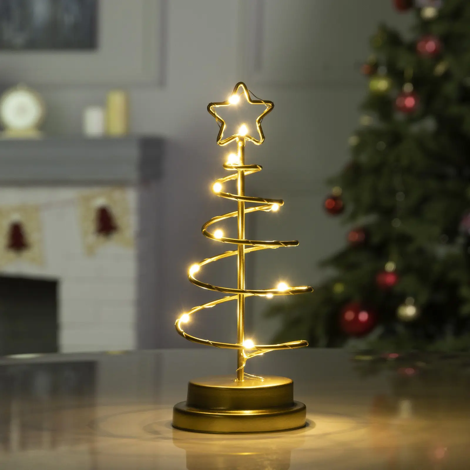 Изображение товара Светящаяся электрическая фигура Ёлка золотистая для дома Luazon lighting h 12 см разноцветный