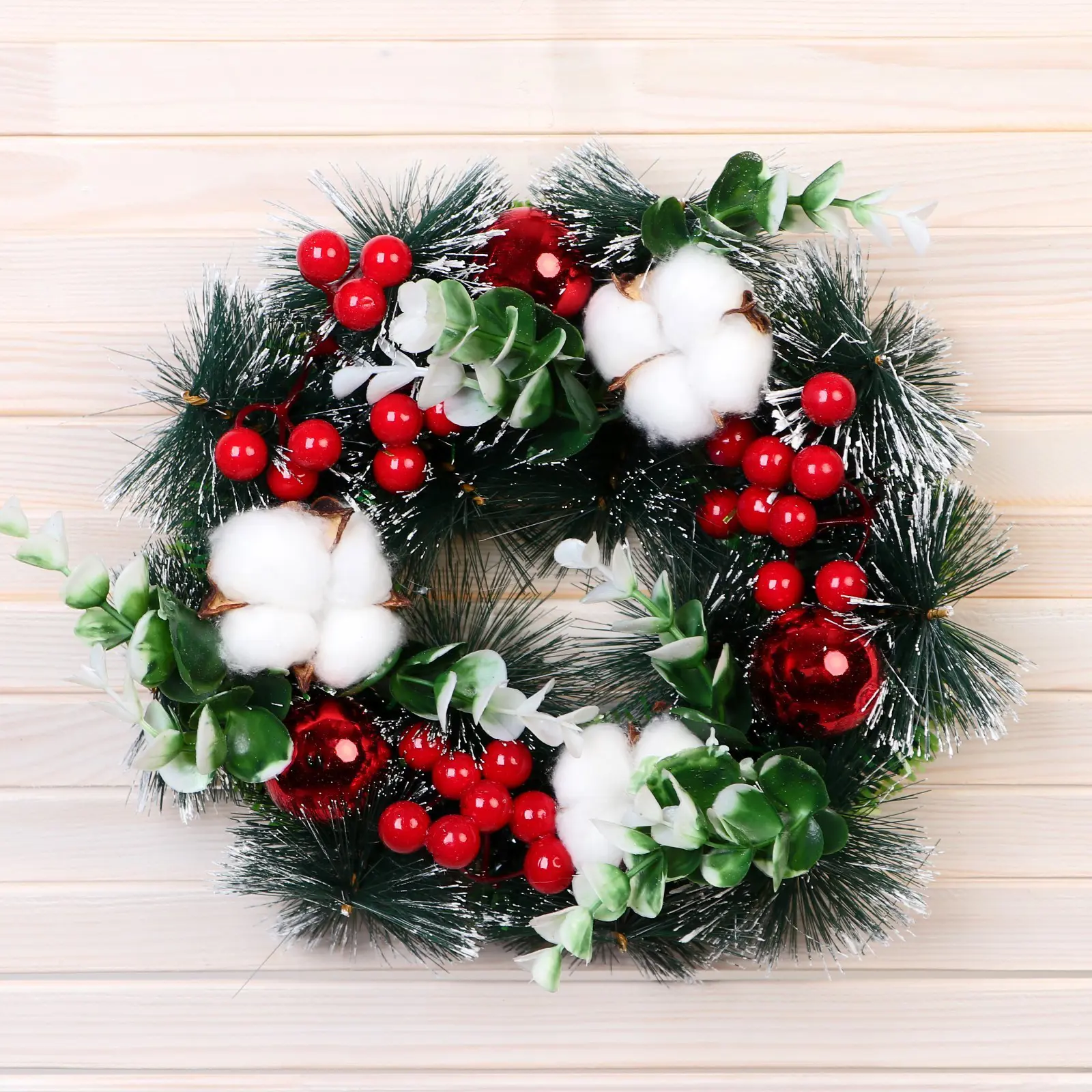 Изображение товара Рождественский венок Зимнее волшебство 9692720 ø 20 см с декором