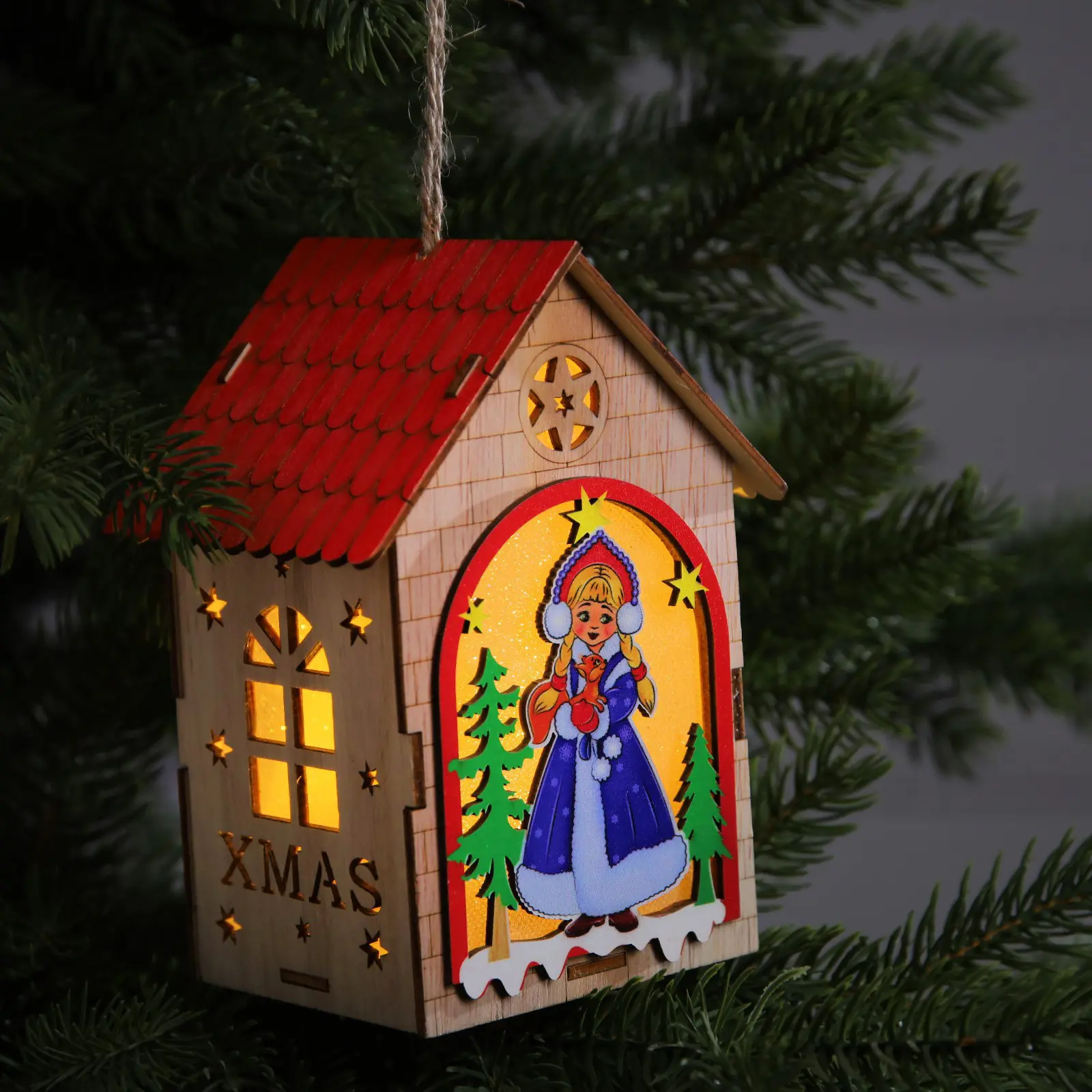 Изображение товара Елочная игрушка Домик со снегурочкой Luazon lighting 9594186 бежевый