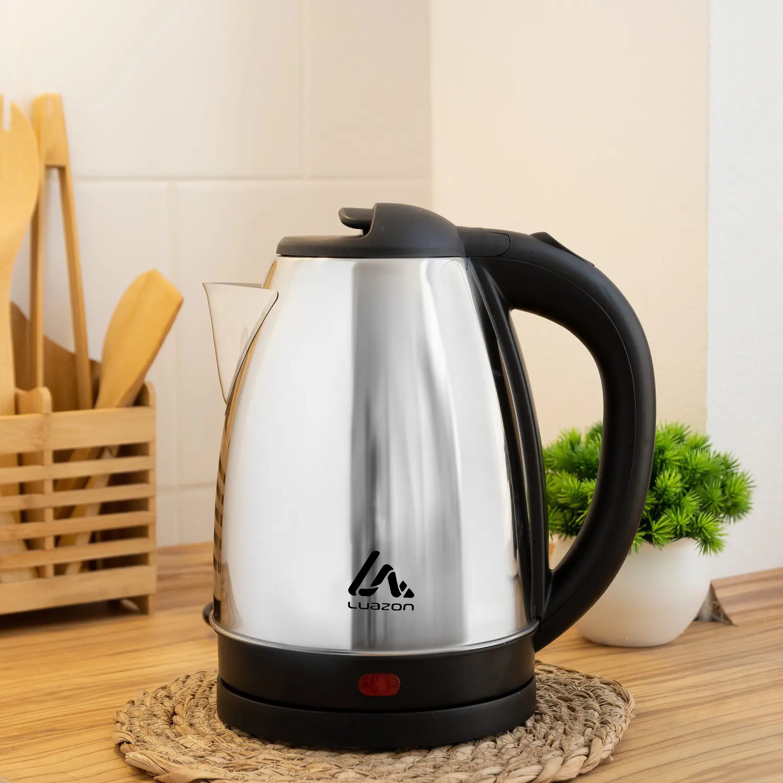 Изображение товара Электрический чайник LUAZON HOME 5035551 1.8 л металлический серебристый