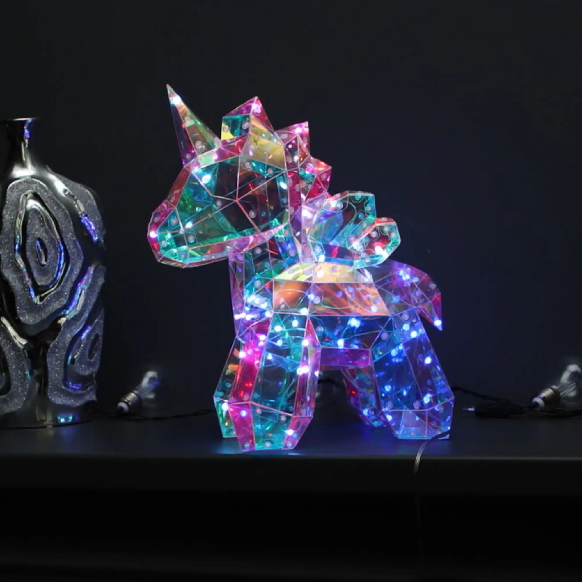 Изображение товара Электрогирлянда Uniel Единорог 60 светодиодов 35 см цвет прозрачный