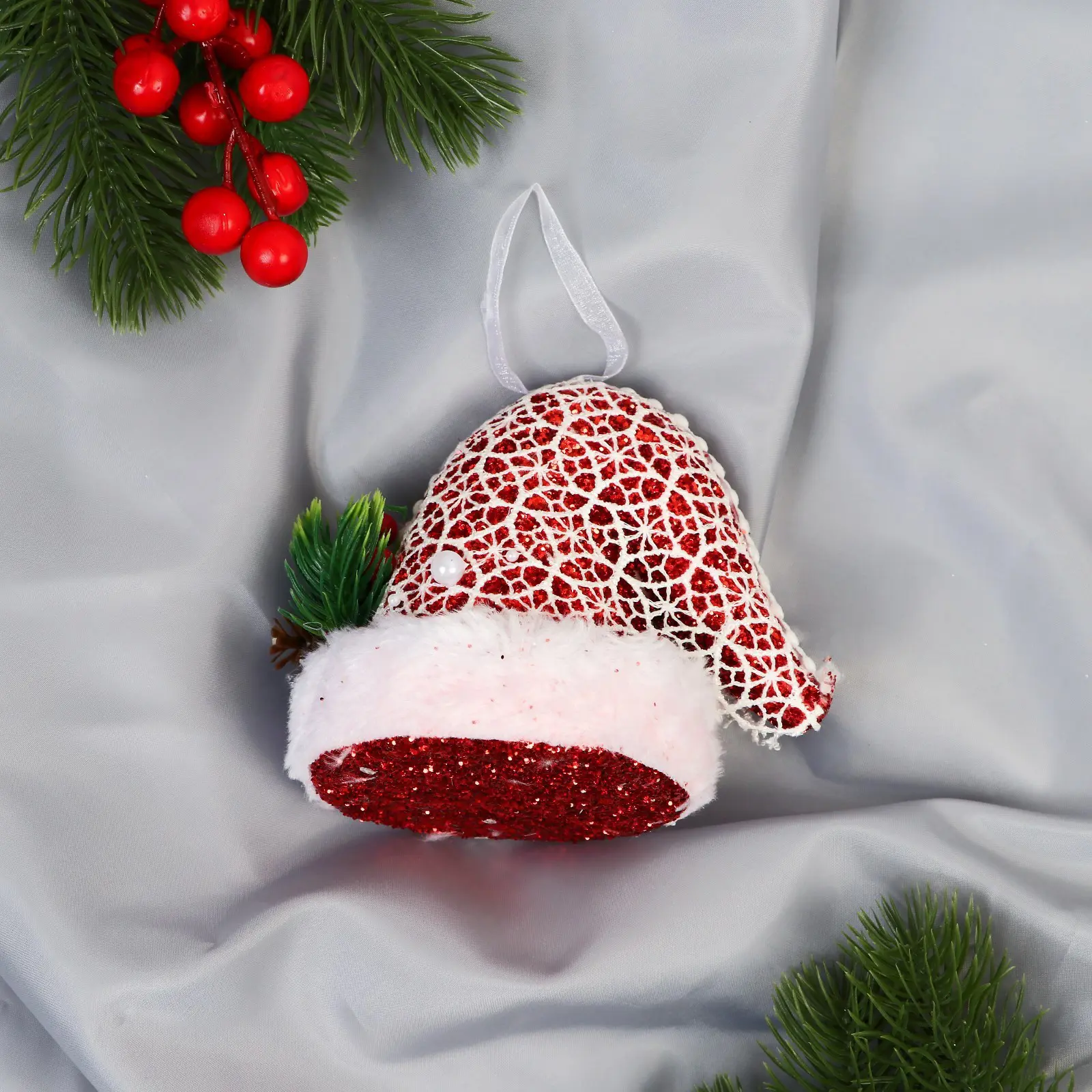 Изображение товара Елочная игрушка Колпак элит Зимнее волшебство 9692888 10 см х 10 см красный