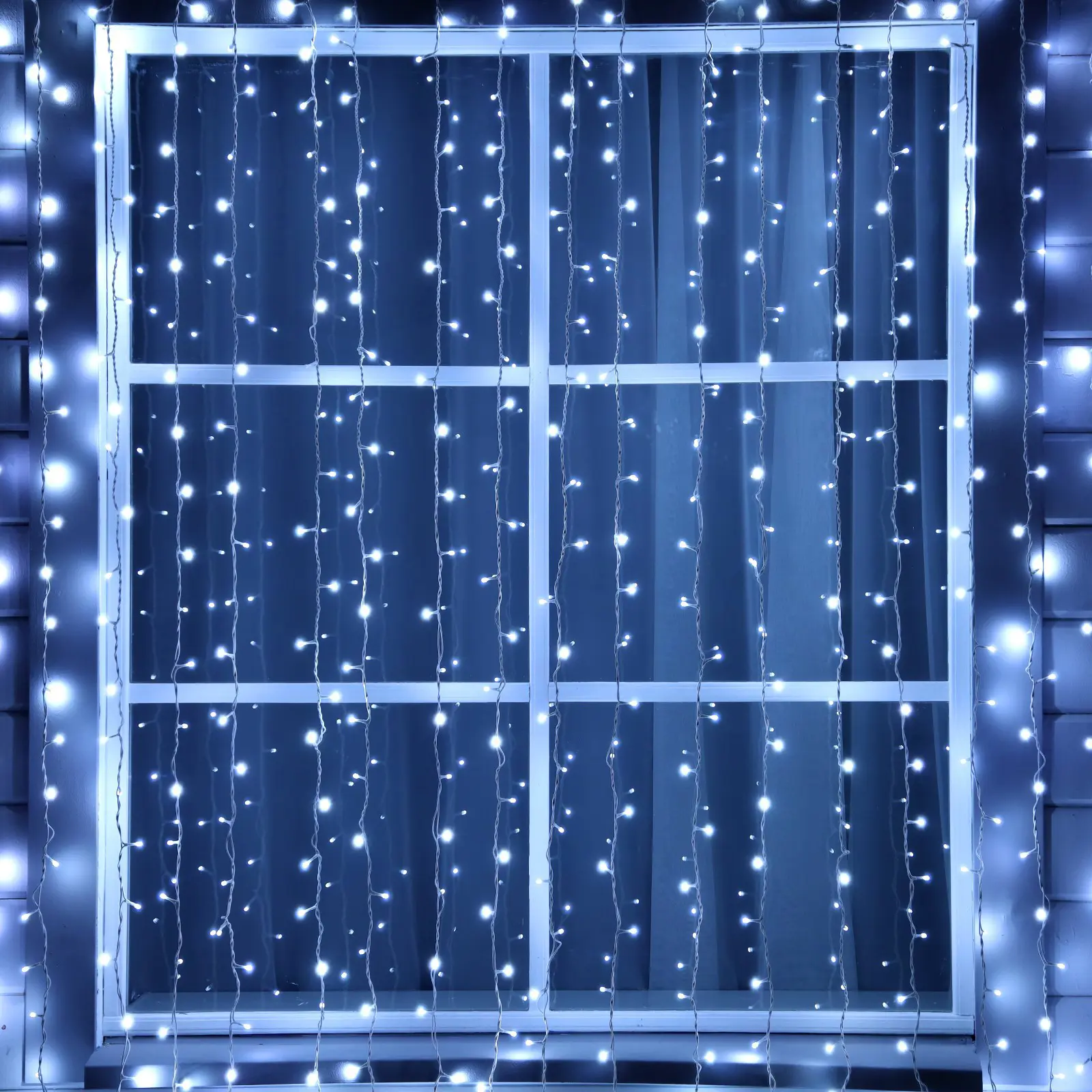 Изображение товара Электрогирлянда универсальная Luazon lighting 3584253 гирлянда 2x2 м 760 ламп холодный белый (голубой) 1 режим работы