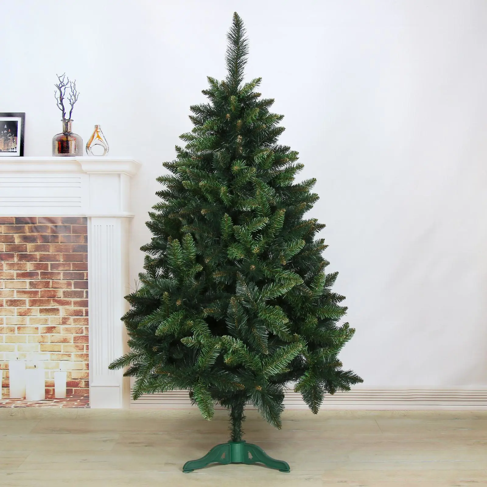 Изображение товара Ель новогодняя искусственная Рождественская 150 см цвет зеленый