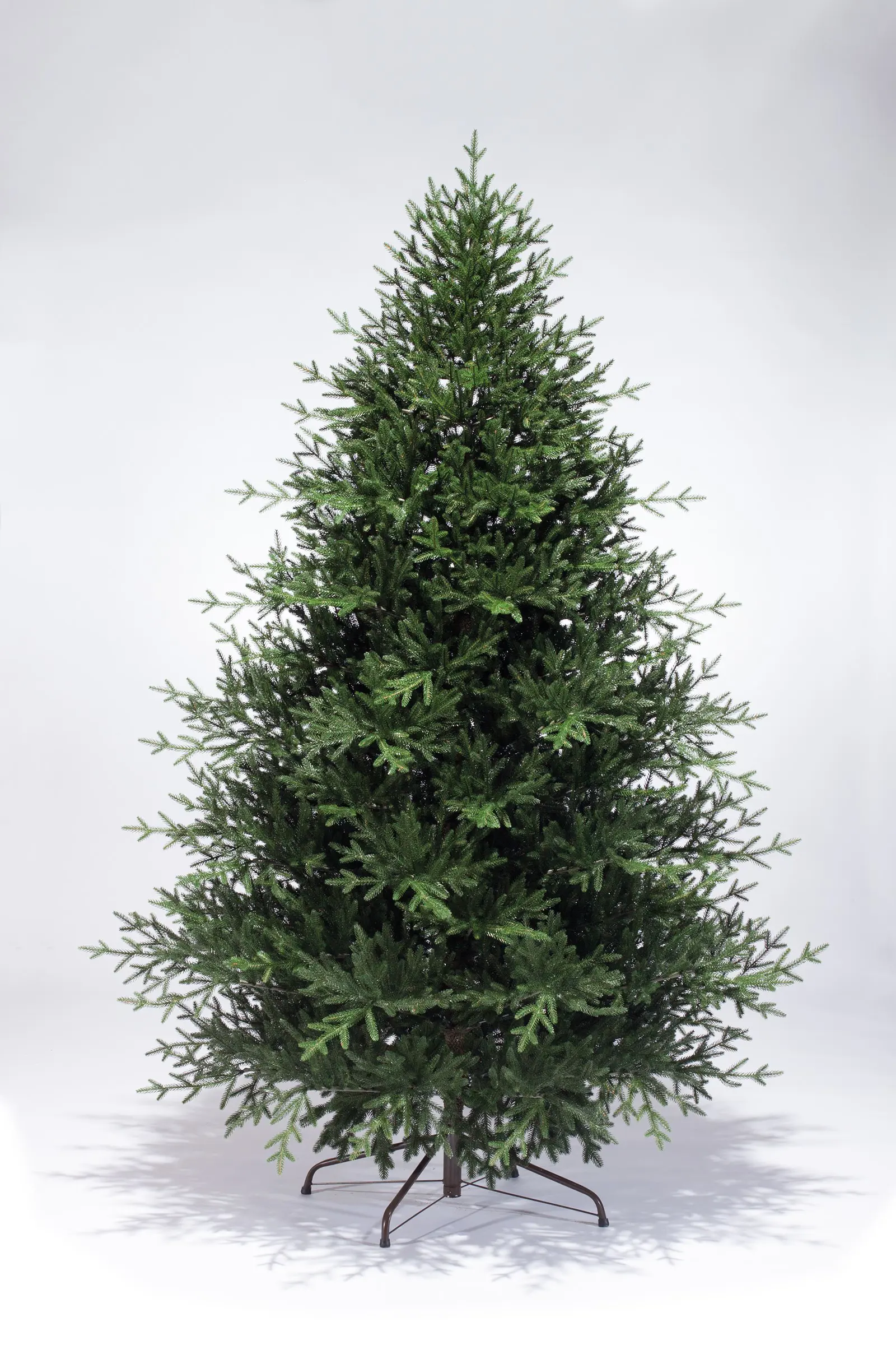 Изображение товара Ель новогодняя искусственная Elkade Адель 180 см