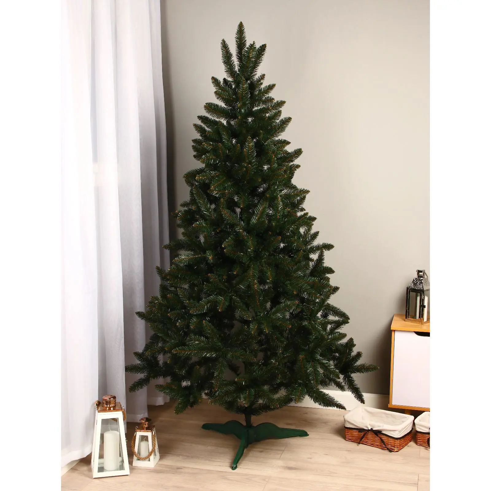 Изображение товара Ель новогодняя искусственная Зимнее волшебство Алтайская 200 см