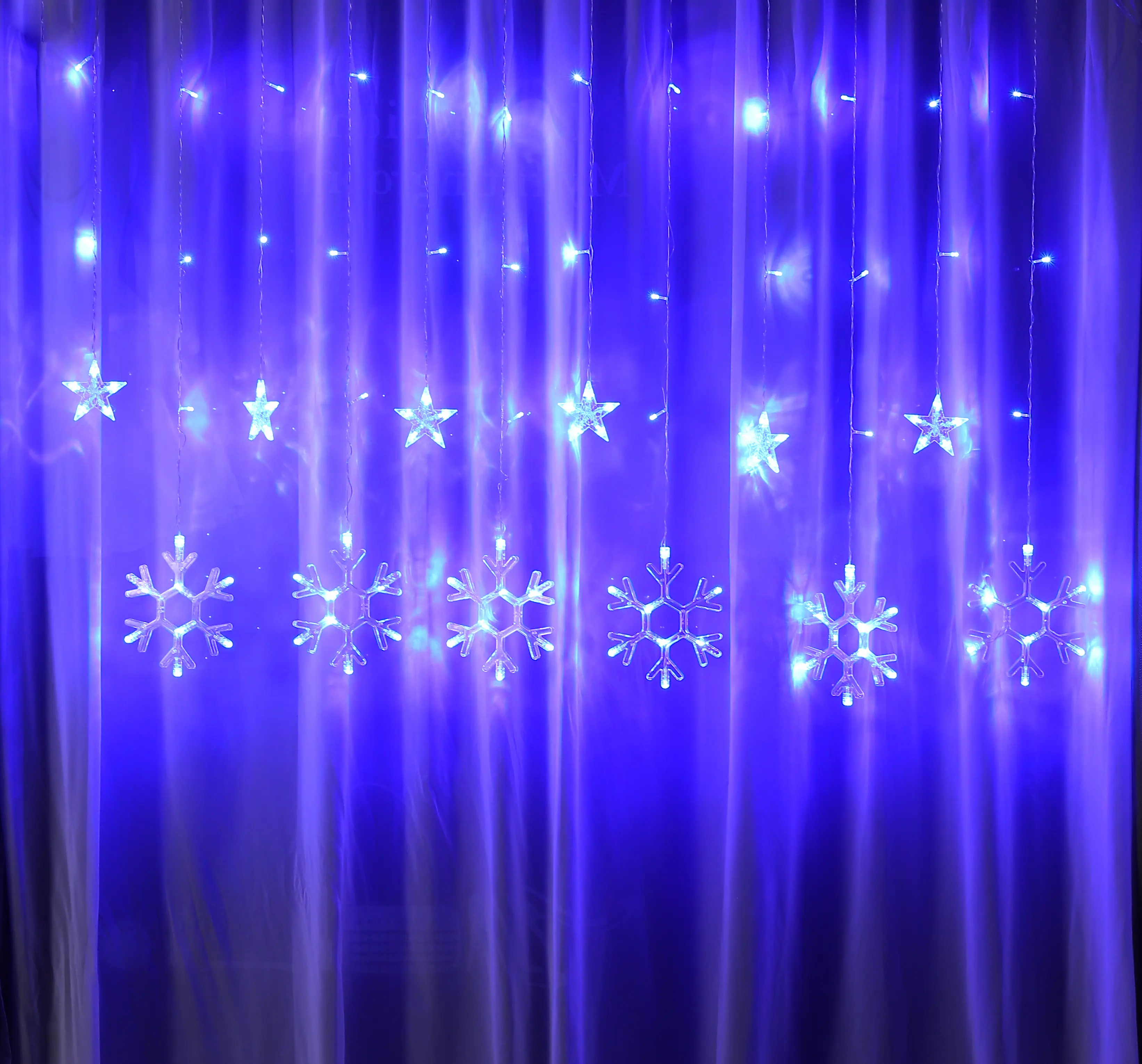Изображение товара Электрогирлянда Auralight Снежинки в ночи 3x1 м 120 ламп синий цвет света 8 режимов работы
