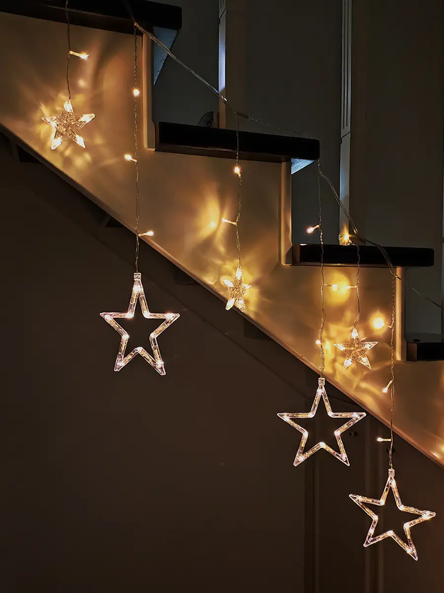 Изображение товара Электрогирлянда комнатная Зимняя сказка 68008-1 бахрома 3.3x2.5 м 120 ламп 8 режимов работы