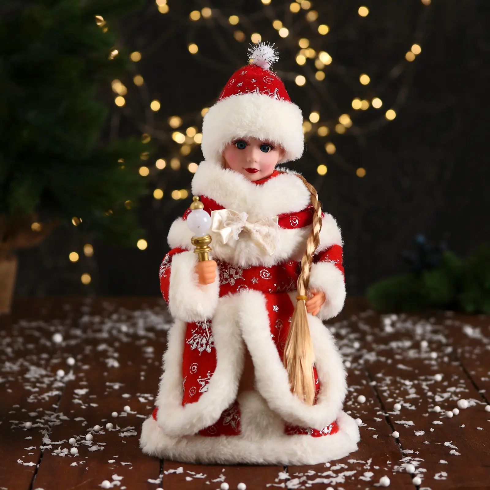 Изображение товара Декоративная фигура Зимнее волшебство Снегурочка В пушистой шубке с бантом и фонариком h 30 см красный
