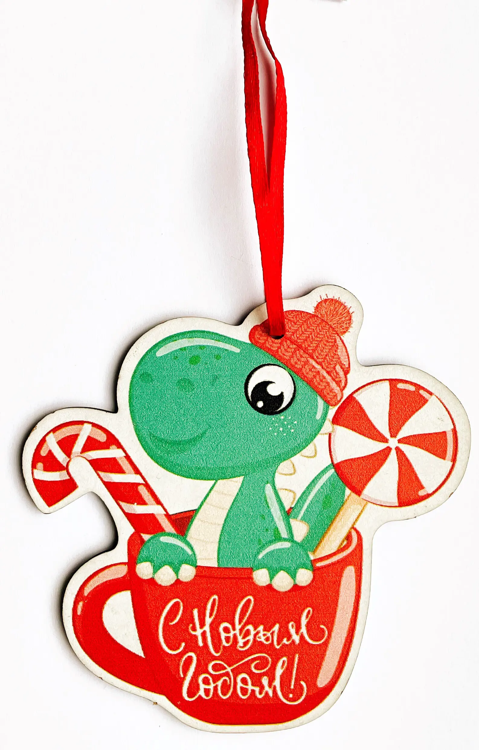 Изображение товара Подвеска декоративная Динозавр в кружке 9x9 см цвет разноцветный