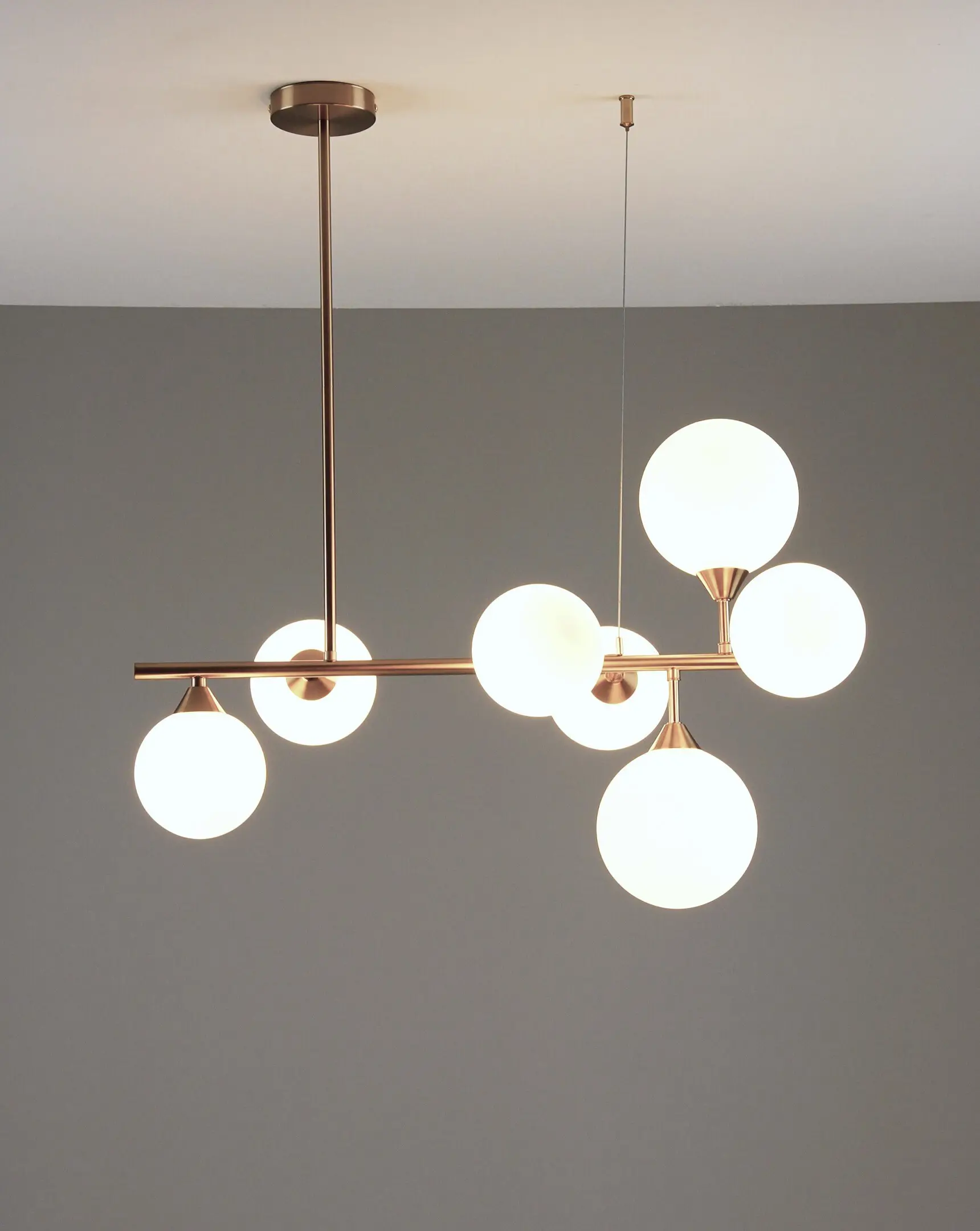 Изображение товара Люстра на штанге светодиодная Moderli Molecule V10841-7P золотистая