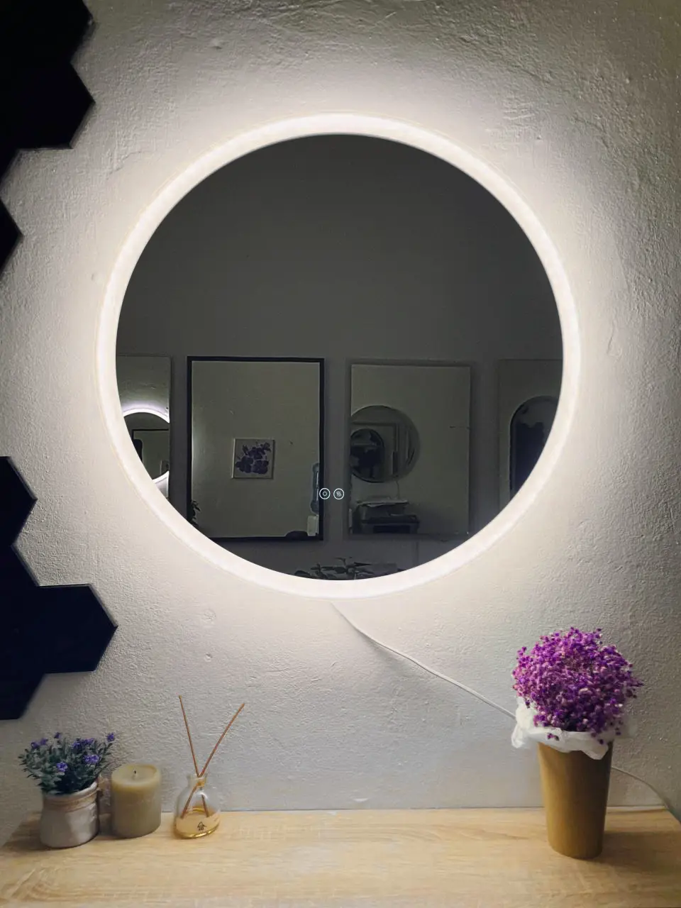 Изображение товара Зеркало для ванной Alfa mirrors Светлана 70 Svet-5Ad с подсветкой 50x50см