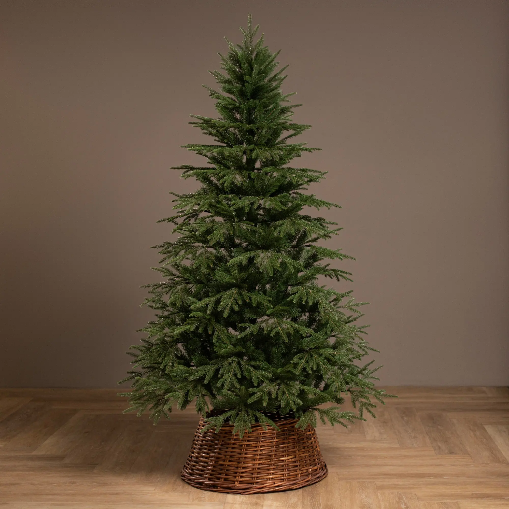 Изображение товара Ель новогодняя искусственная Ёлушка ЕЛПДЛ 17 Подольская 170 см