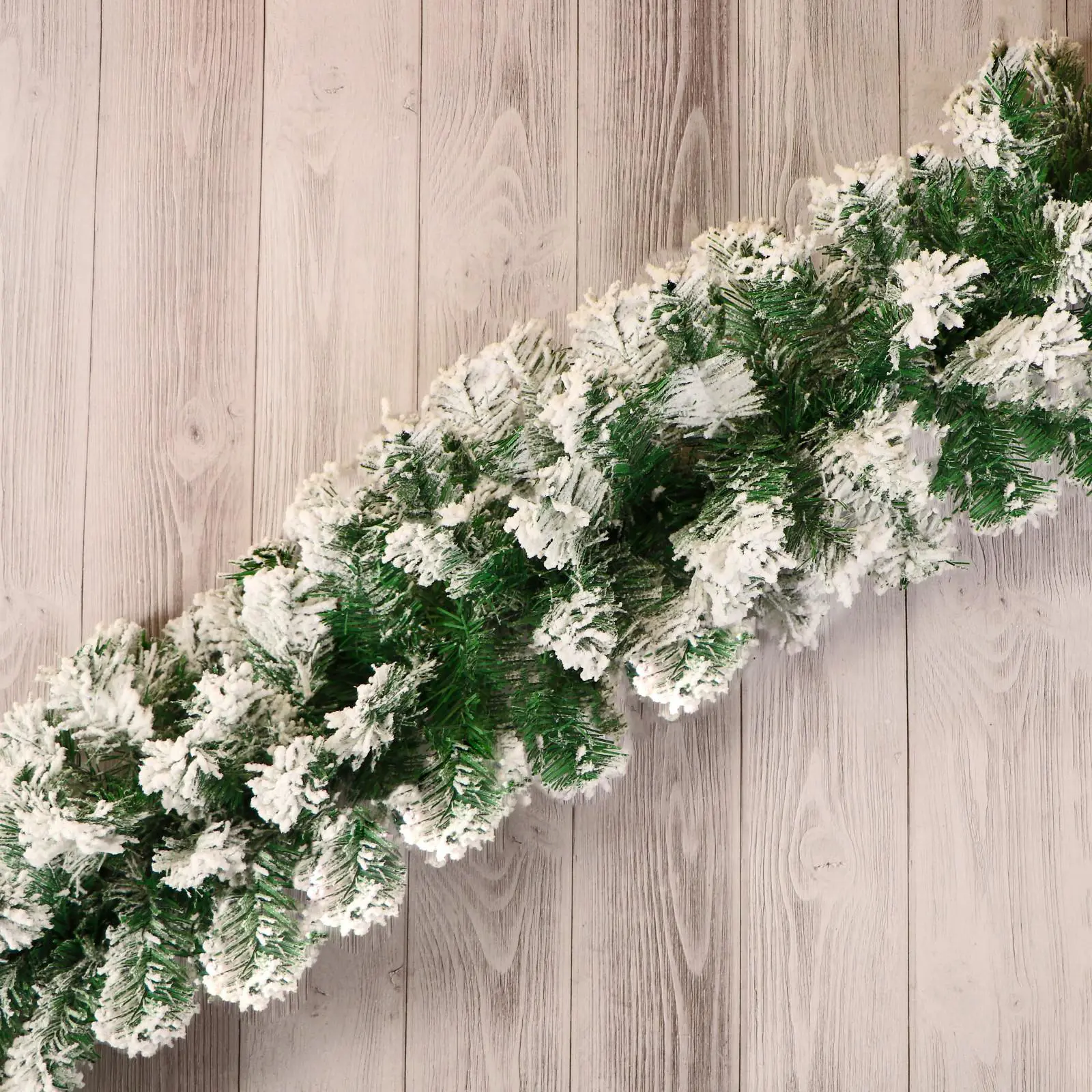 Изображение товара Хвойная гирлянда Зимнее волшебство 2338598 ФБО 270 см зеленый