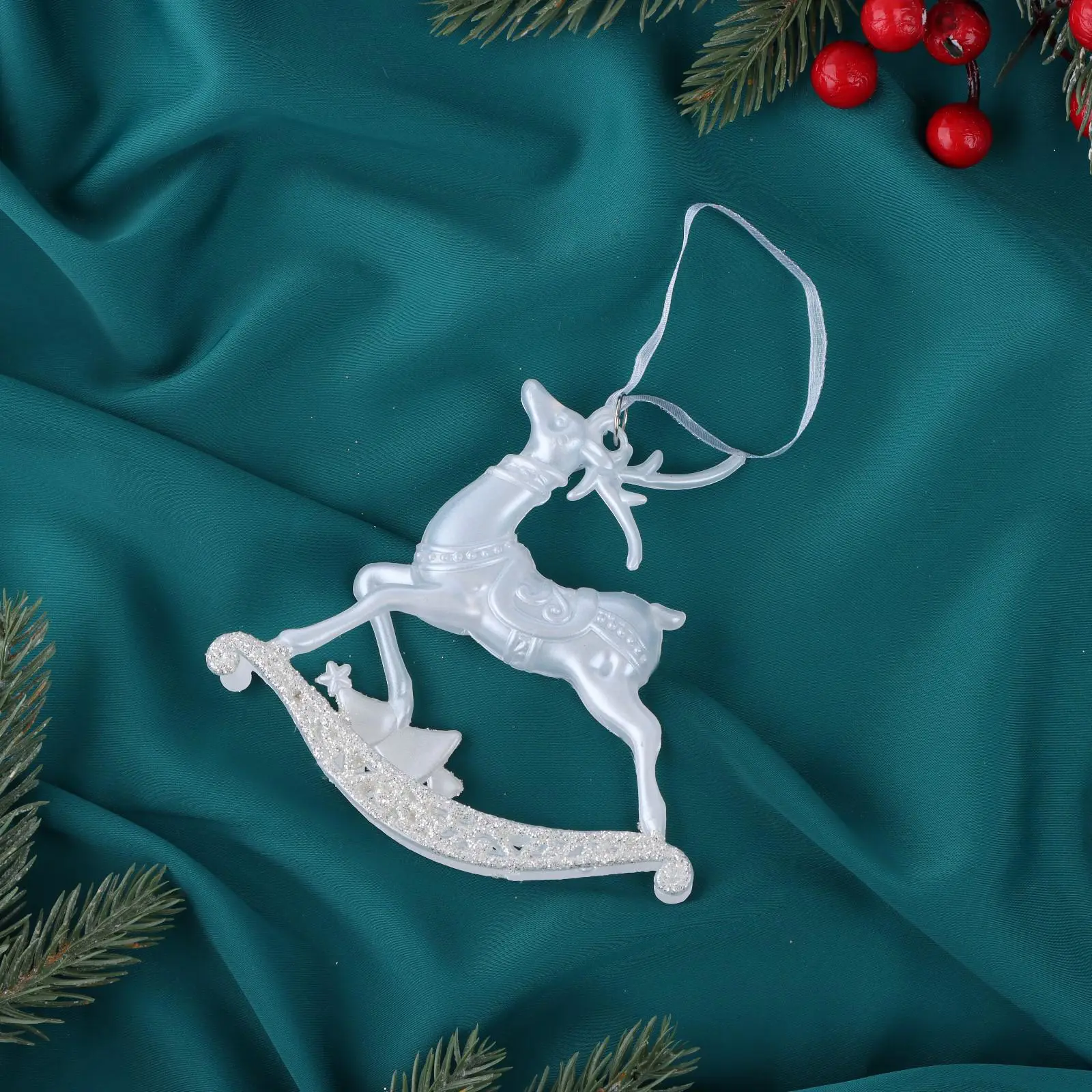 Изображение товара Елочная игрушка Олень магический блеск Зимнее волшебство 6953990 11 см цвет белый