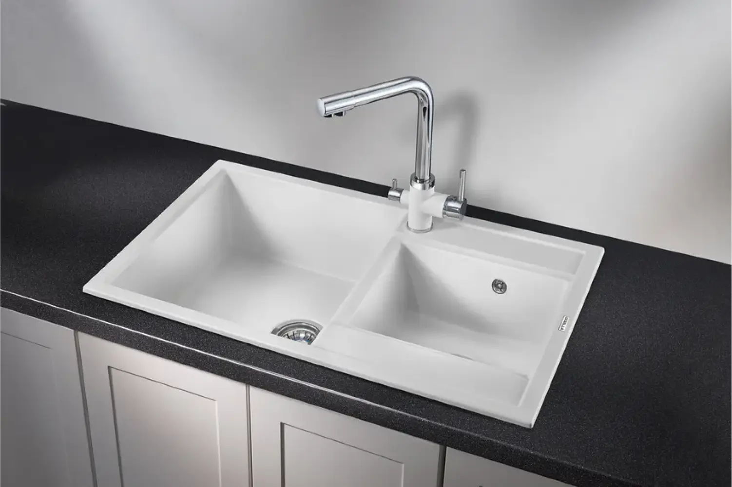 Изображение товара Мойка для кухни врезная Granula GR-8201 50x82 см глубина чаши 19.5 см кварц цвет белый