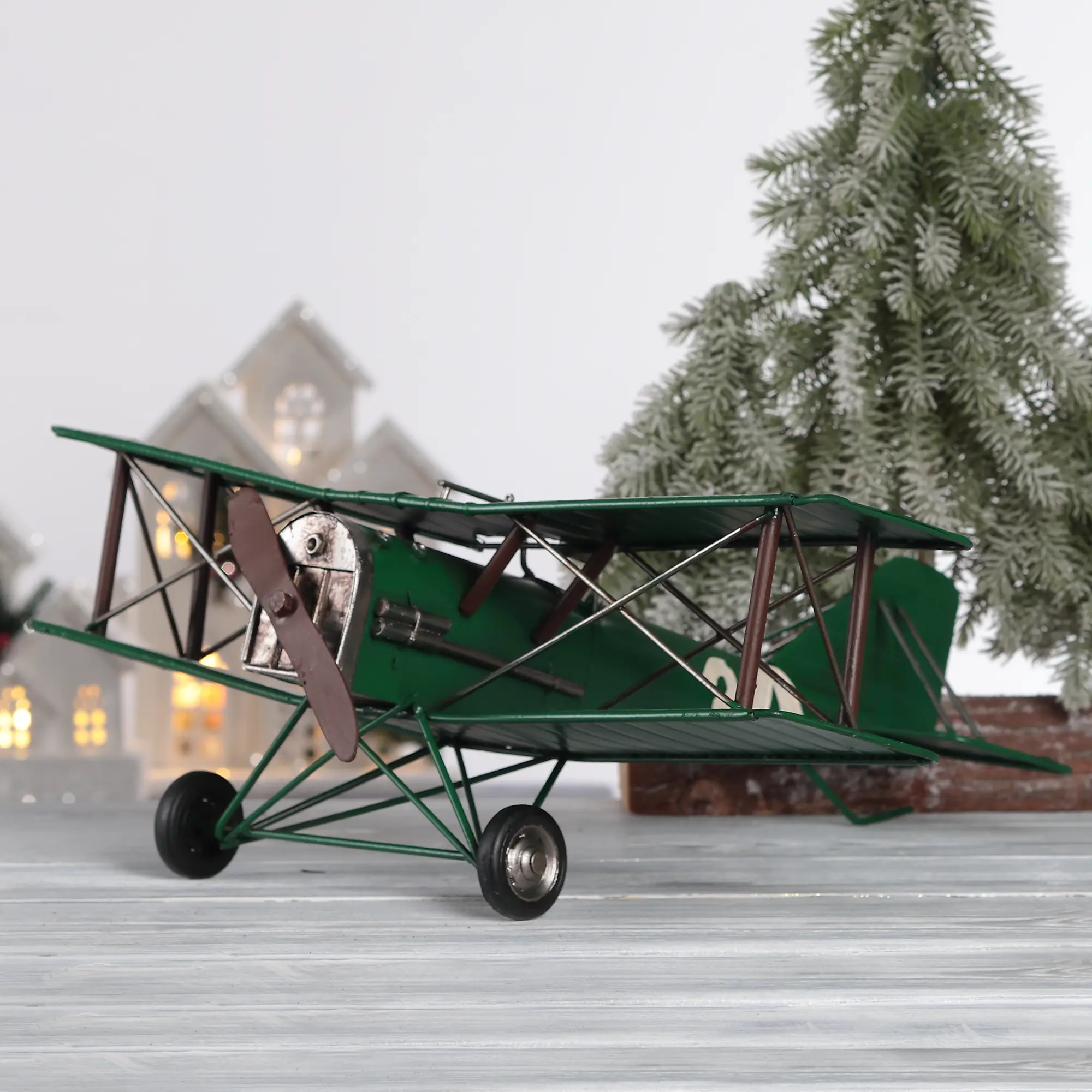 Изображение товара Новогоднее украшение Самолет 936120 16x41x45 см зеленый