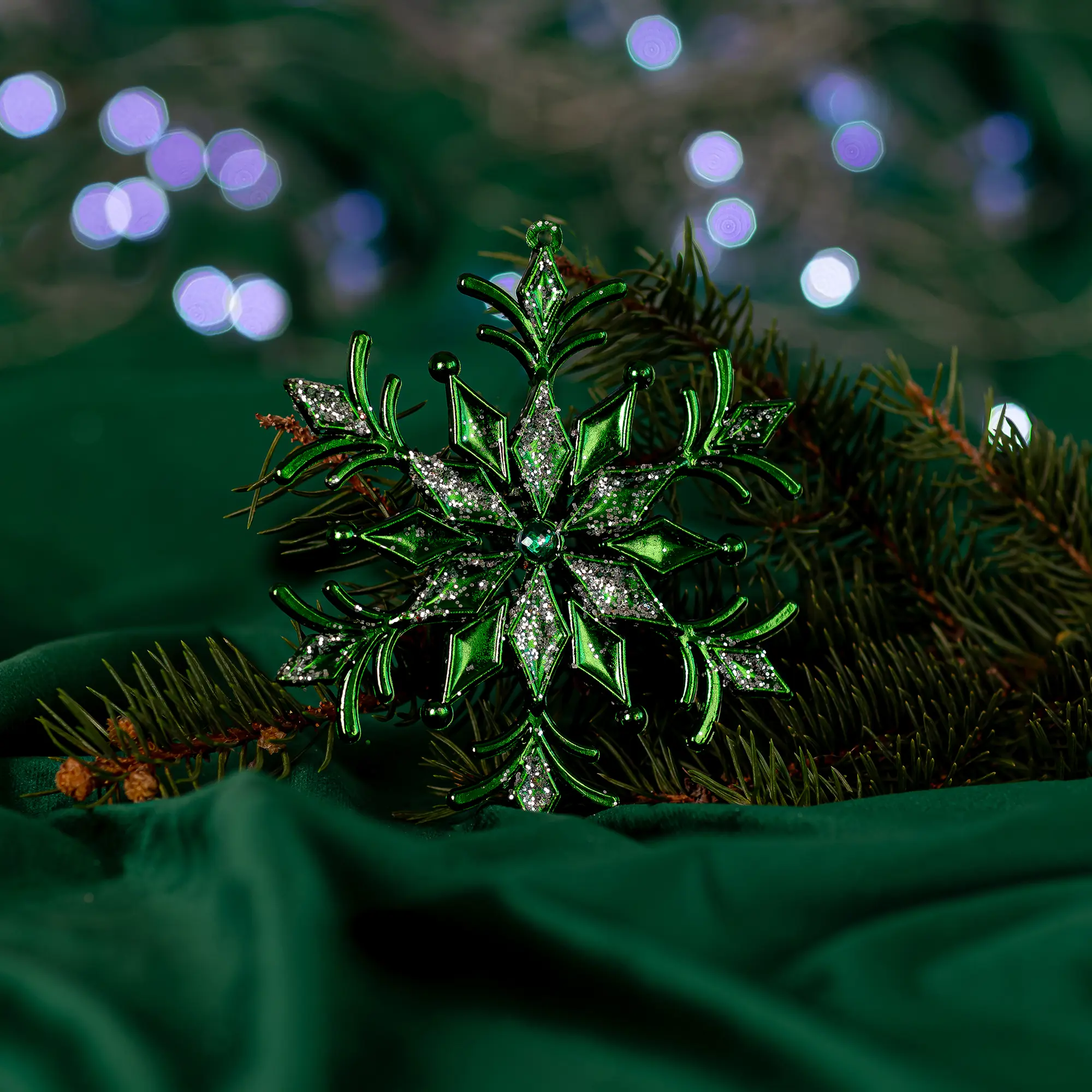 Изображение товара Новогоднее украшение Снежинка 364 зелено-серебристый