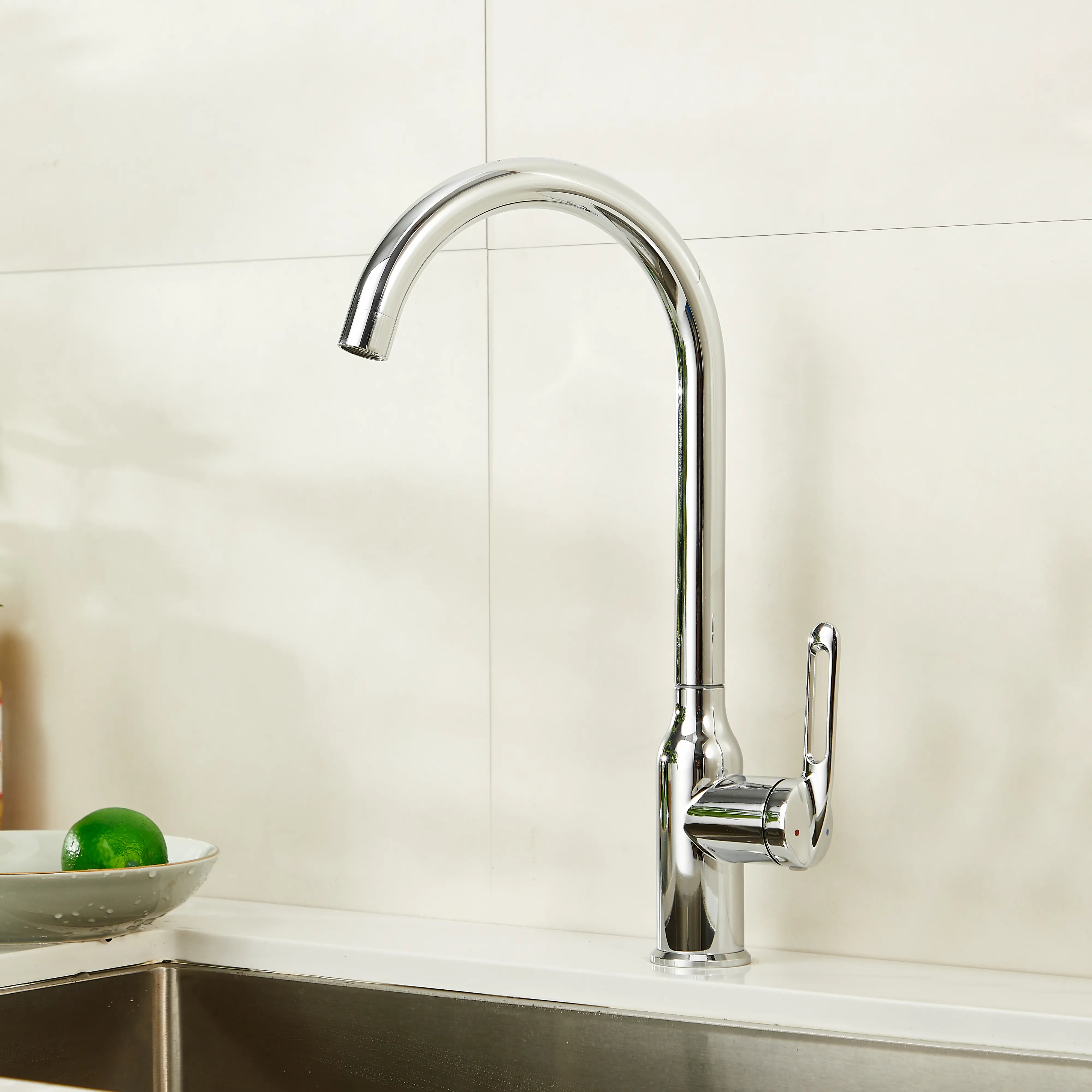 Изображение товара Смеситель для кухни Haiba HB70825 поворотный излив хромированный