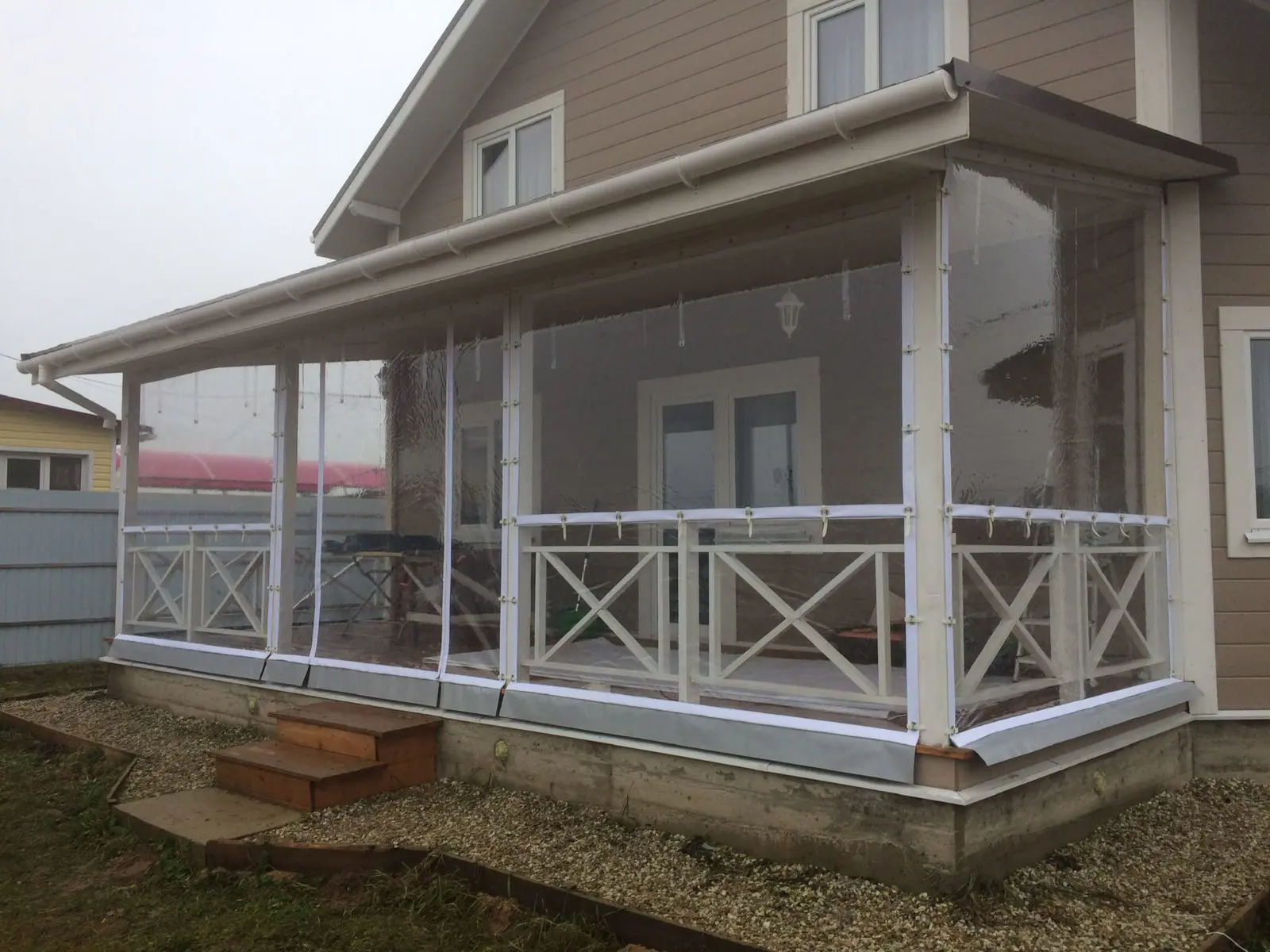 Изображение товара Мягкая дверь полиуретан до -75°C с двумя молниями 120x230см окантовка ПВХ белая скоба с ремешком