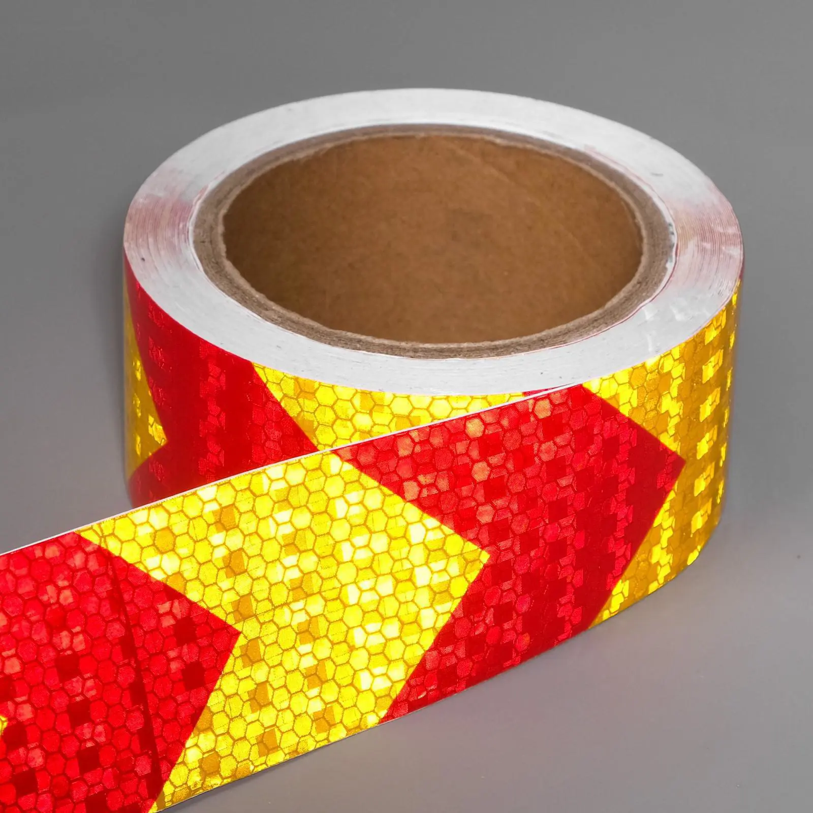 Изображение товара Светоотражающая самоклеящаяся лента красно-желтая 5 см 10 м для безопасности
