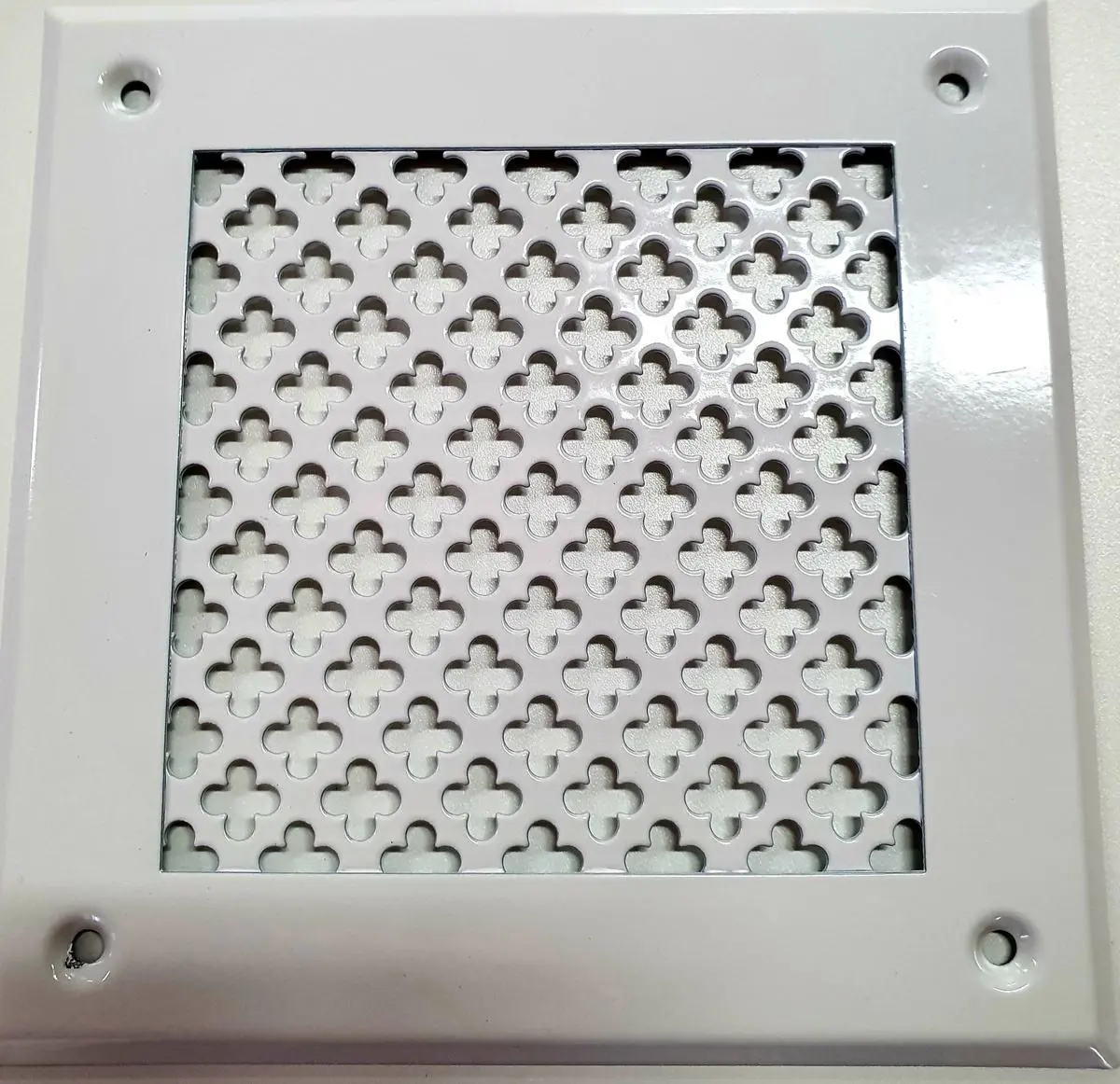 Изображение товара Решетка вентиляционная Шамрай VRC00150S7 150x150 мм металл цвет белый