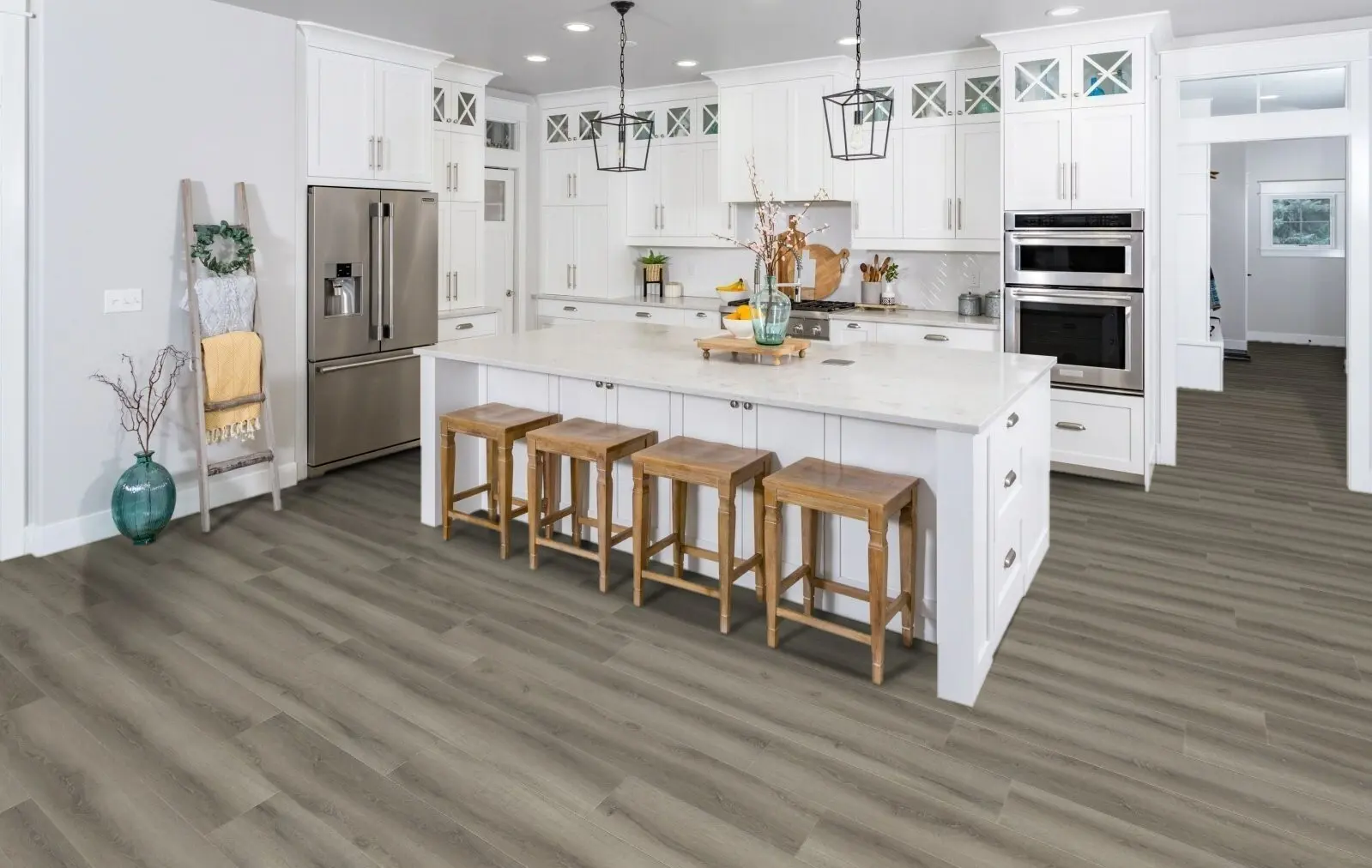 Изображение товара Кварц-виниловая плитка FirmFit Calisto Isida 34 класс водостойкая с фасками для коммерческих помеще