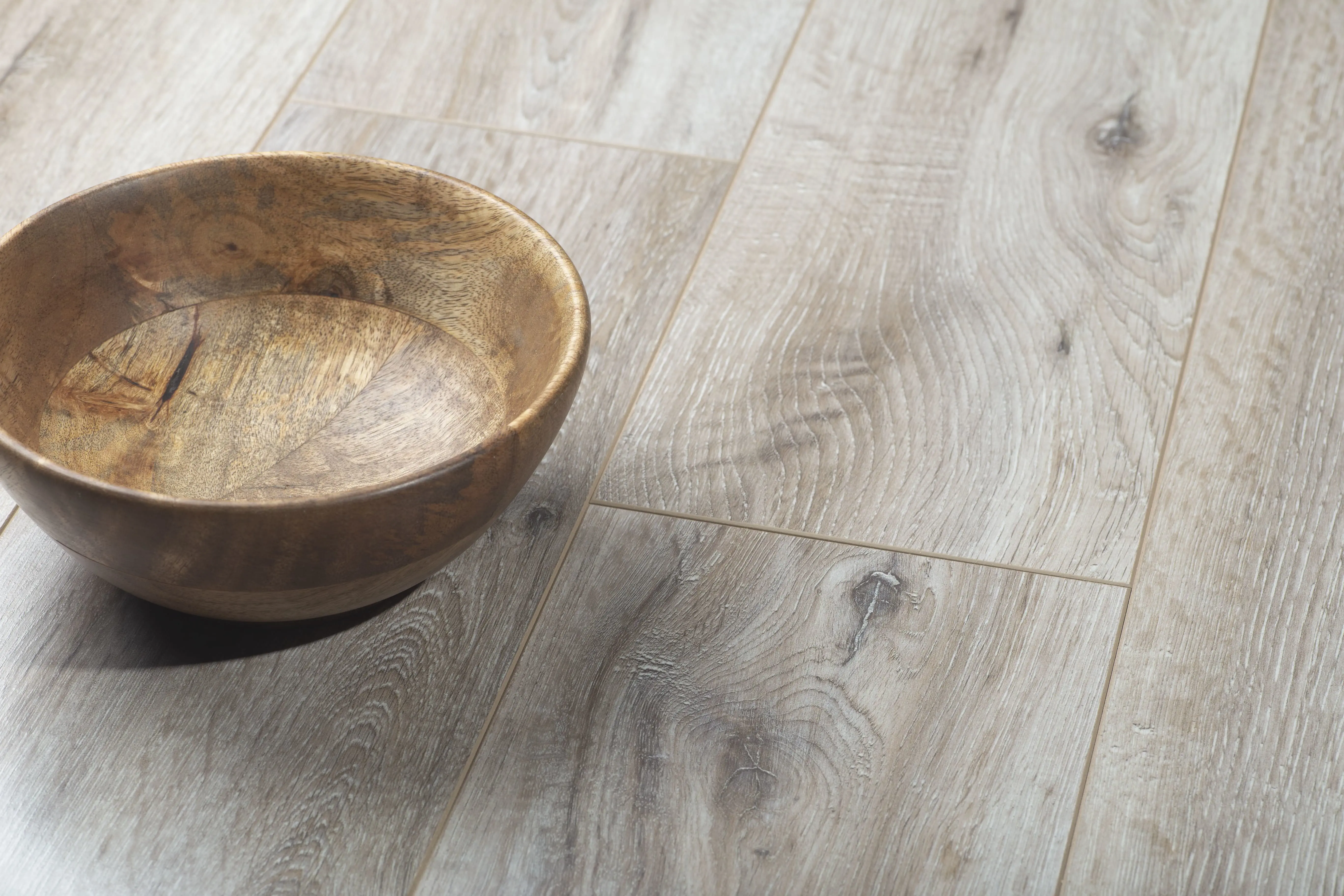 Изображение товара Ламинат Classen Adventure WR Windsor Oak 32 класс толщина 8 мм с фаской 2.03 м², цена за упаковку