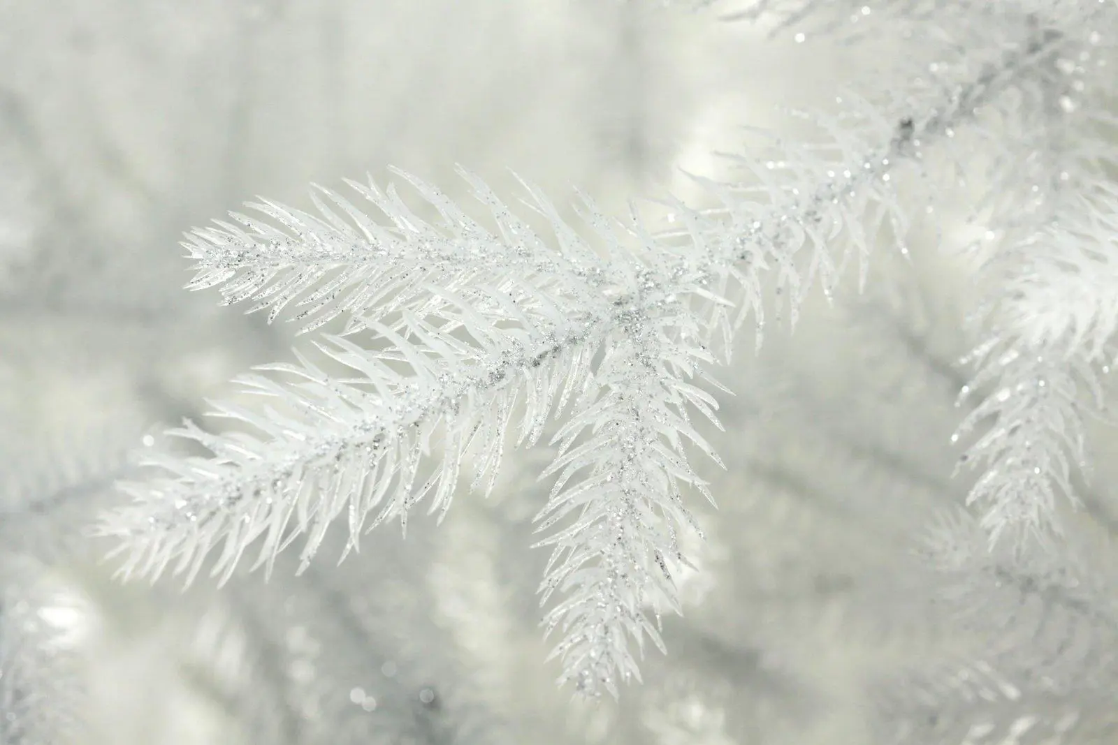 Изображение товара Искусственная ель Merry Green WHI/185 ПВХ 185 см