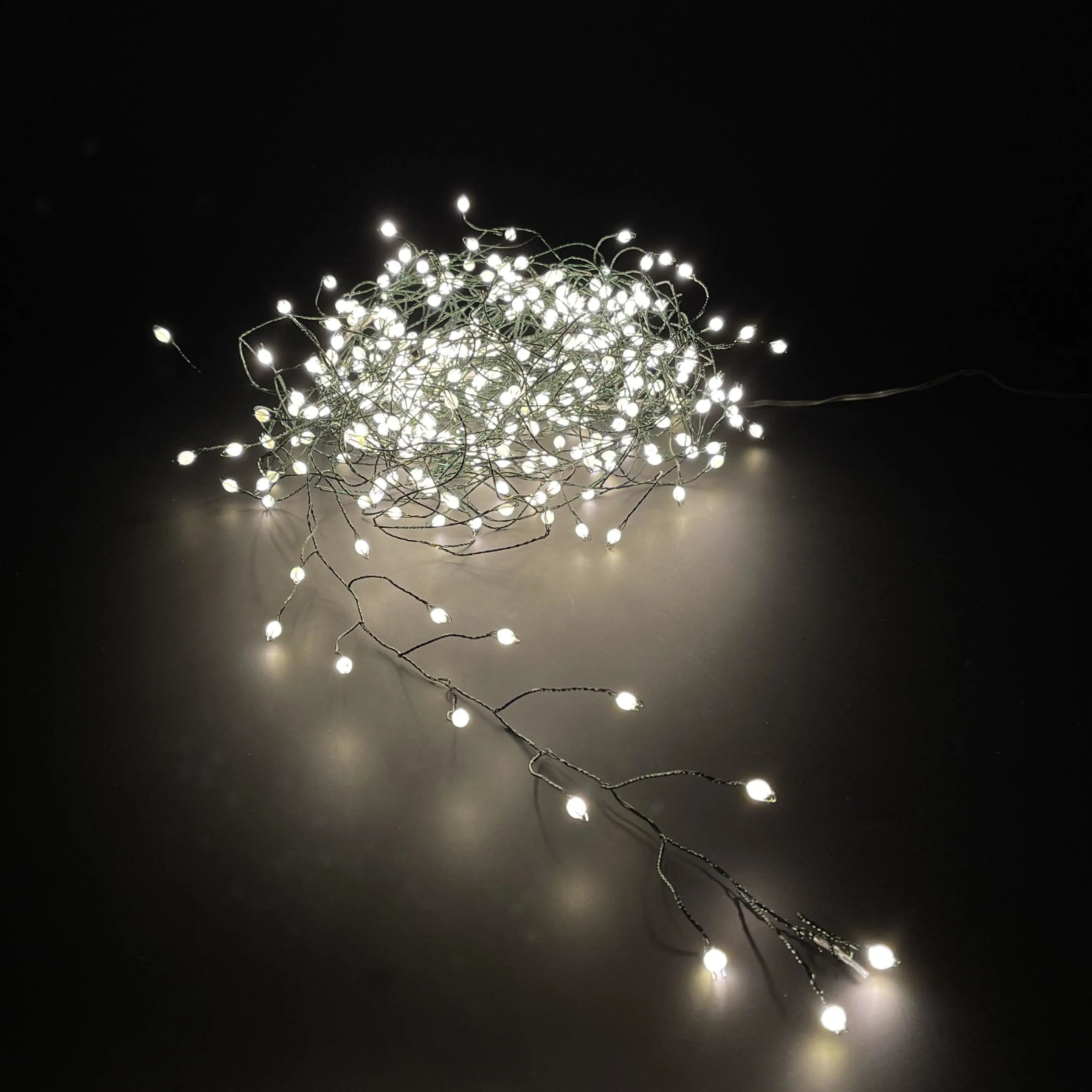 Изображение товара Электрогирлянда комнатная Luca lighting 84913 гирлянда 600 м 240 ламп зеленый 1 режим работы