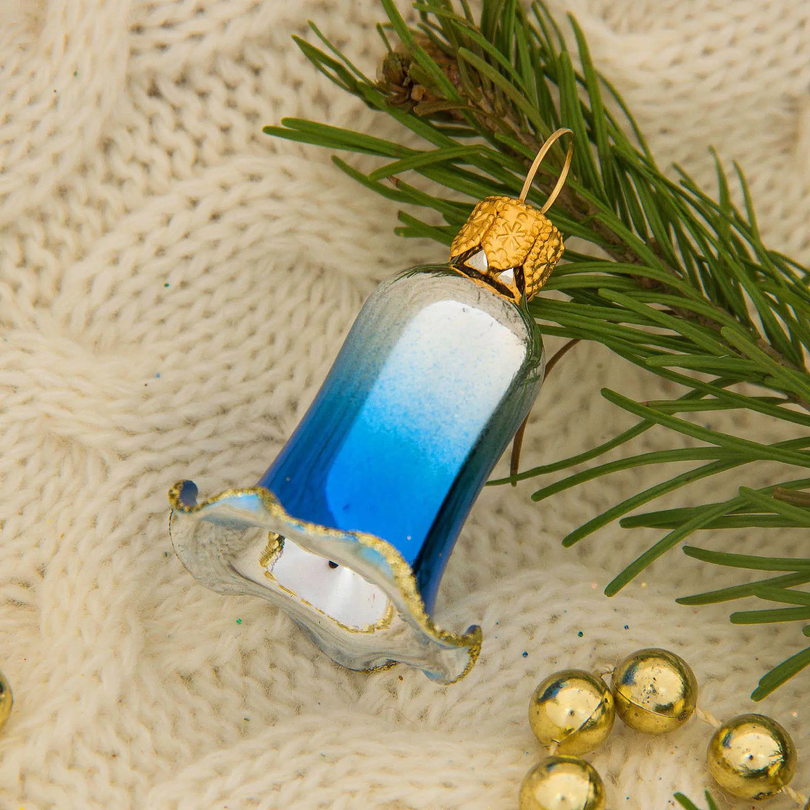 Изображение товара Набор елочных игрушек Малышок Ёлочка 2564850 18.5 см х 2 см разноцветный