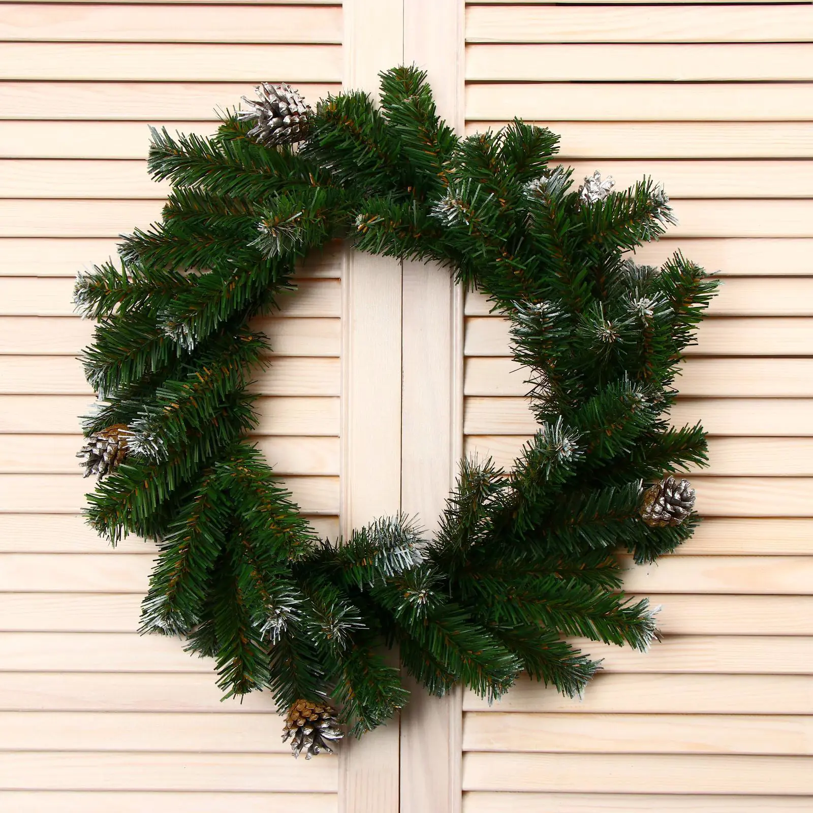 Изображение товара Рождественский венок Зимнее волшебство 45см ПВХ Зеленый 7420509