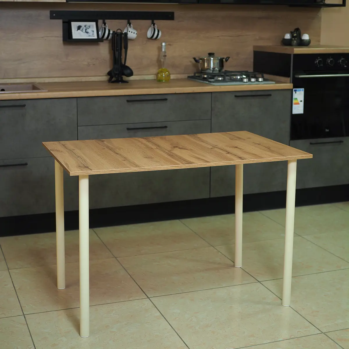 Изображение товара Кухонный стол прямоугольный Frenesie Столслим1дубопкремовые 110x110 см лдсп цвет дуб вотан