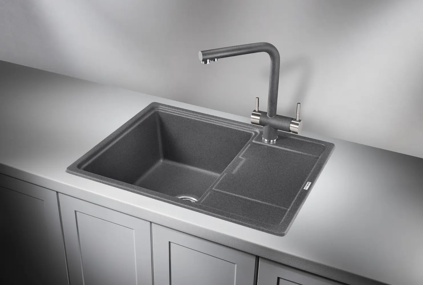 Изображение товара Кухонная мойка GRANULA кварцевая оборачиваемая GR-6503 650x500 мм графит