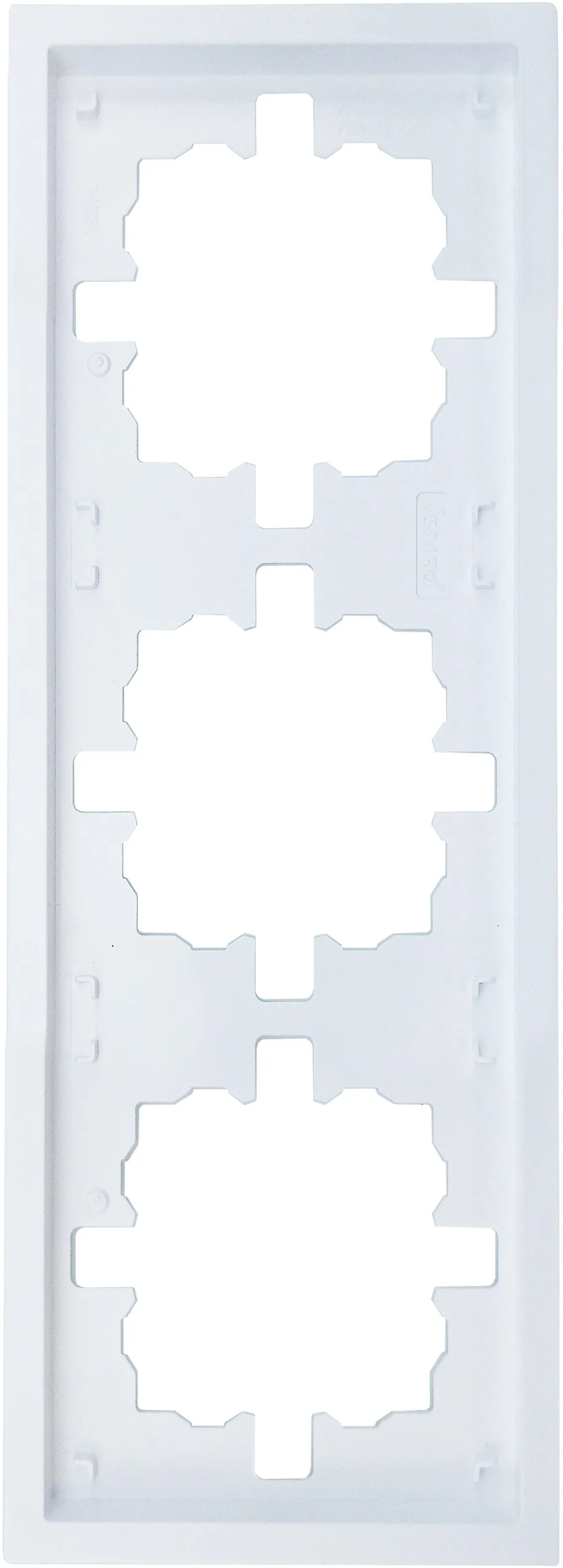 Изображение товара Рамка для розеток и выключателей Lezard Zima 3 поста цвет белый