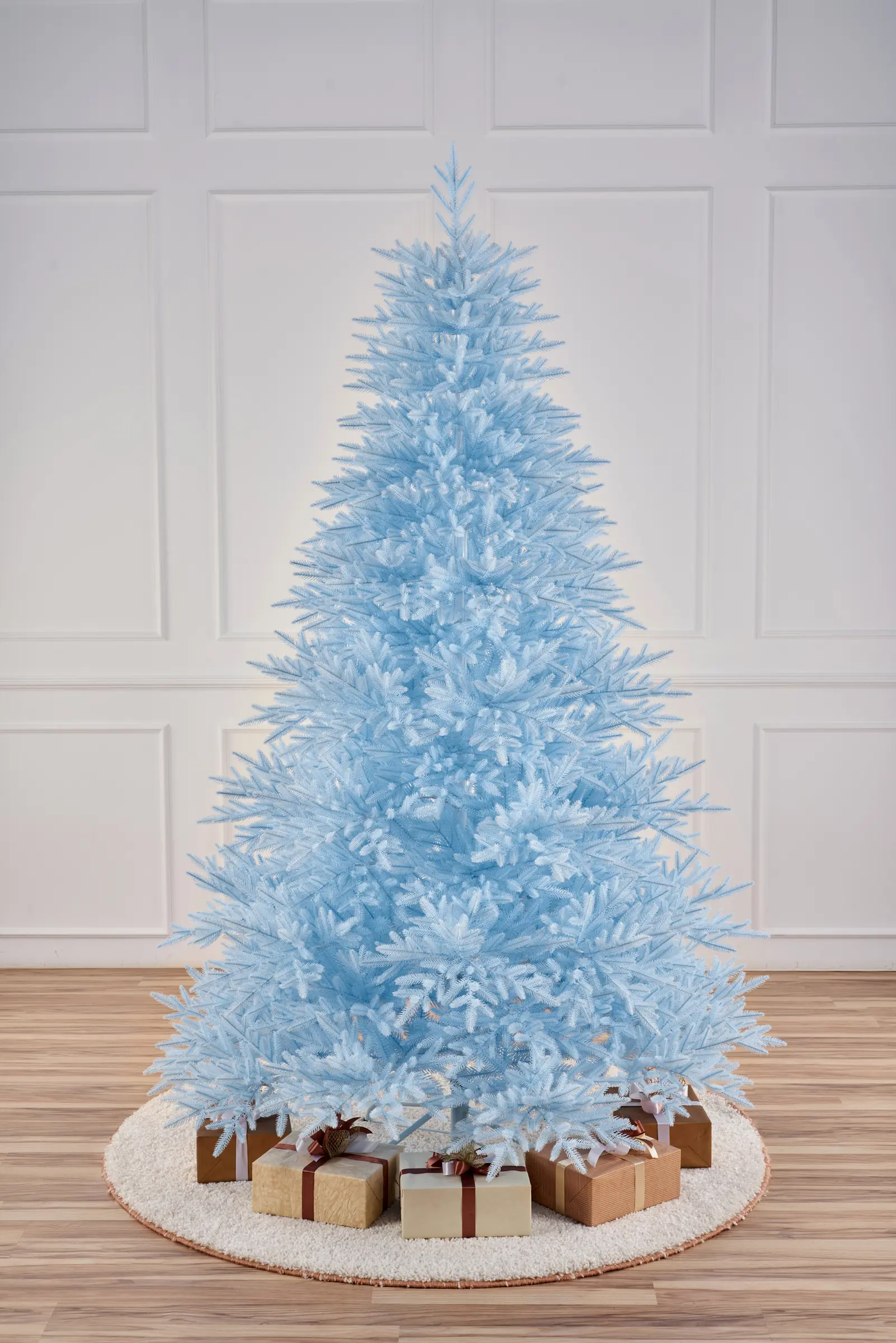 Изображение товара Искусственная елка Max christmas ЕГЛ 21 Голубая 210 см