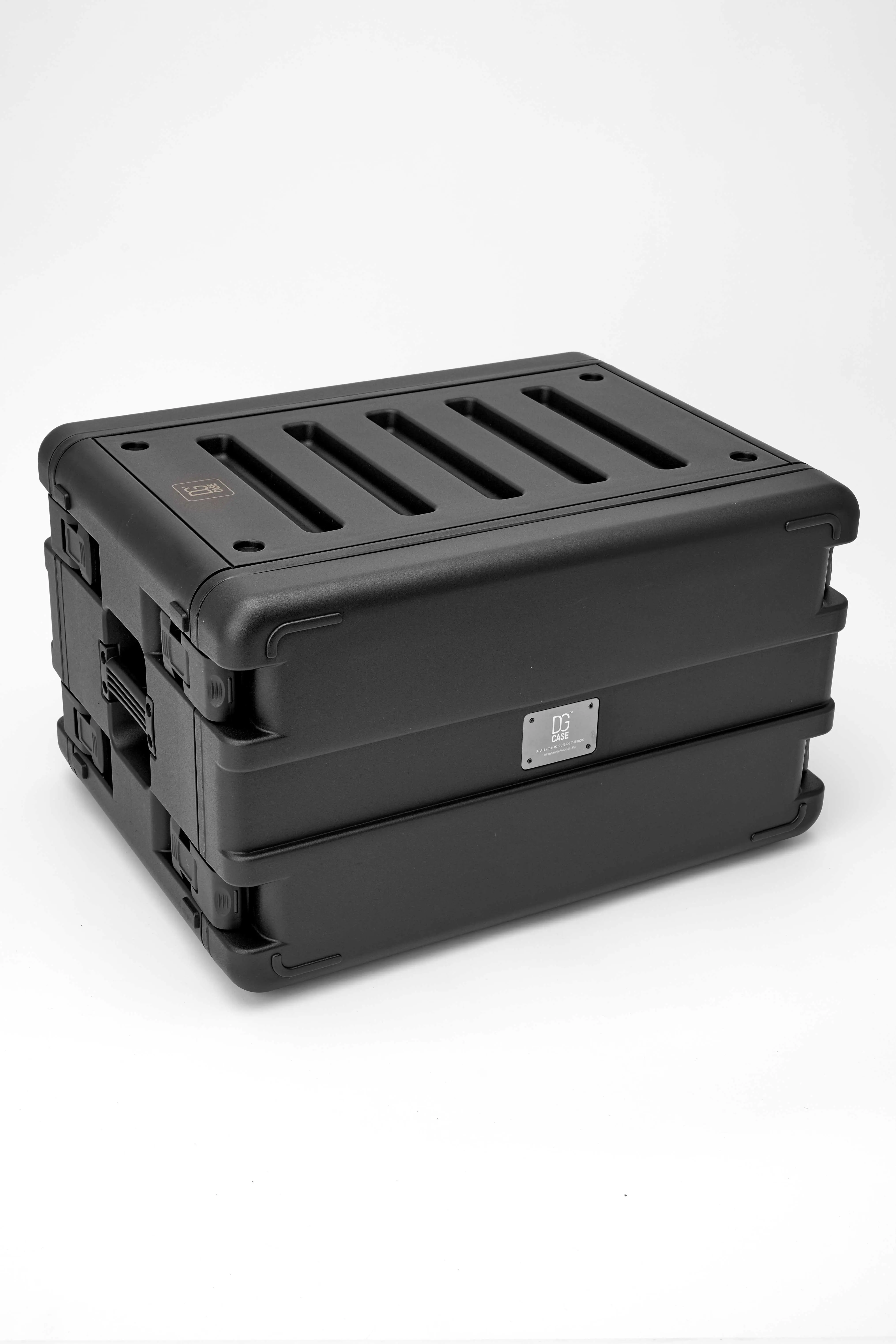 Изображение товара Кейс защитный рэковый ударопрочный Dgcase 265x447x275 мм, полипропилен