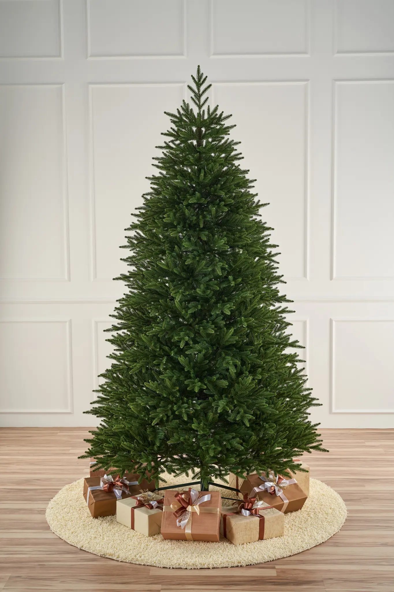 Изображение товара Искусственная елка Max christmas ЕЛИСП 24 Испанская 240 см