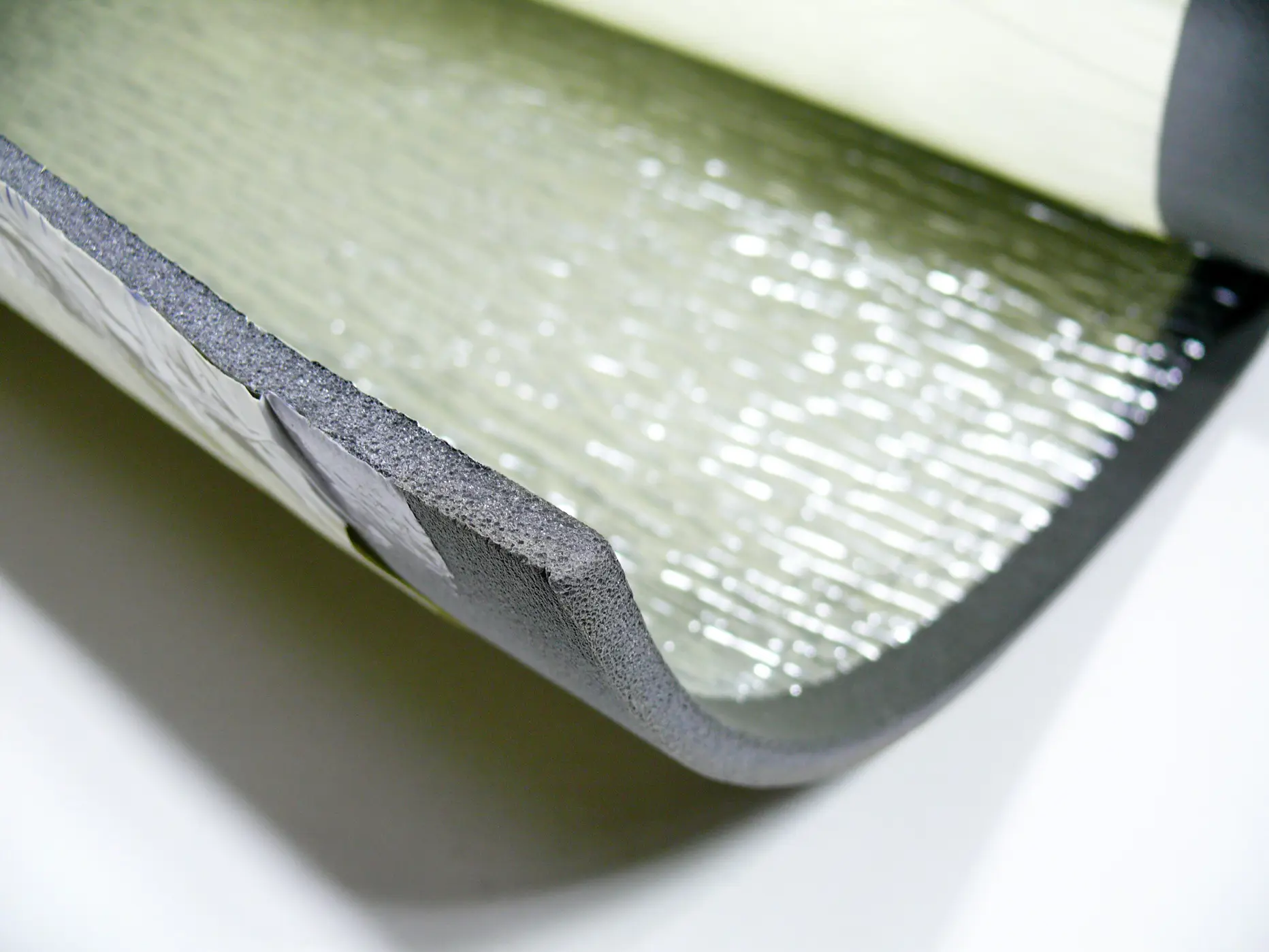 Изображение товара Теплоотражающая изоляция Isolontape Изолон 1x5м 8мм 5м²