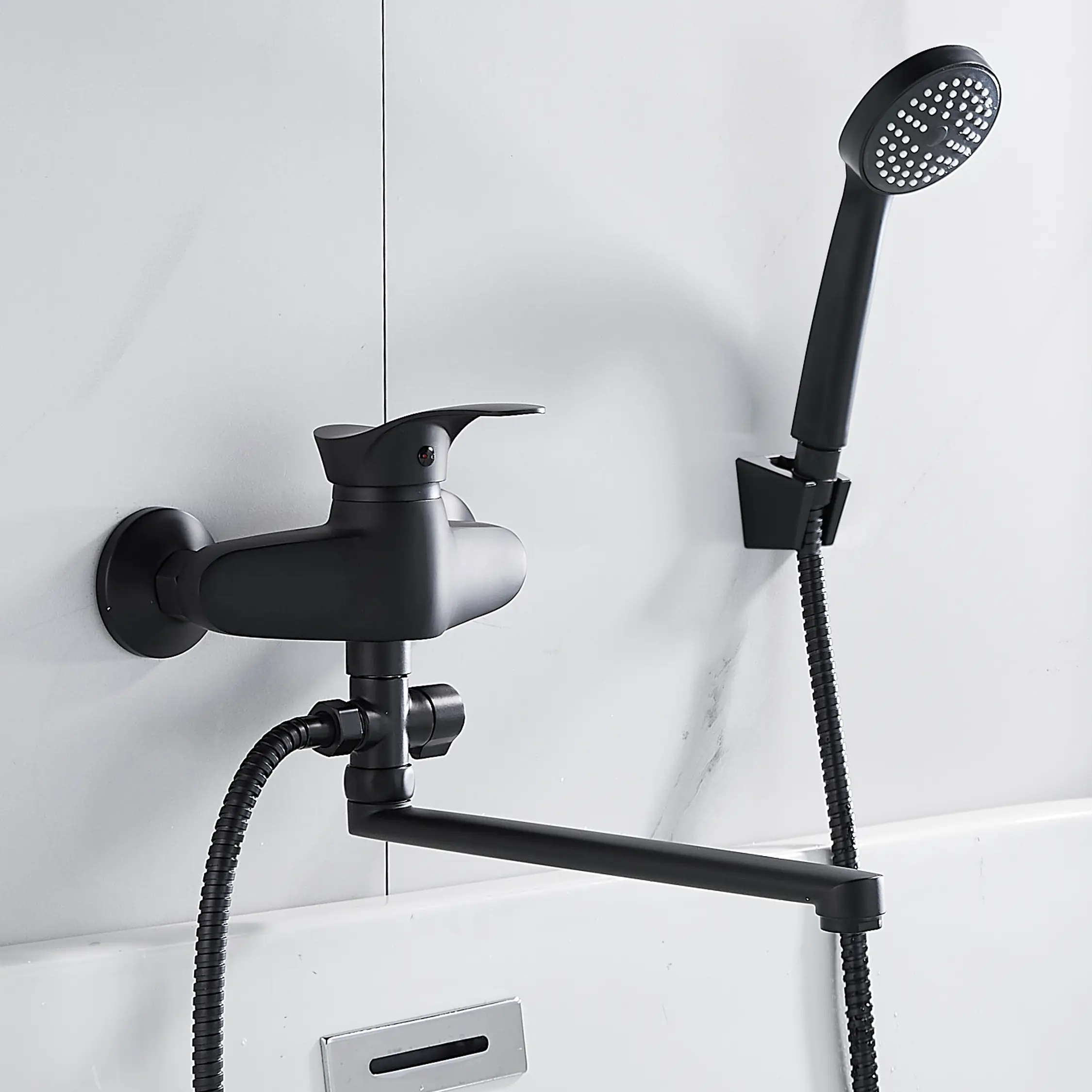 Изображение товара Смеситель для ванны Aloute A0123H цвет черный