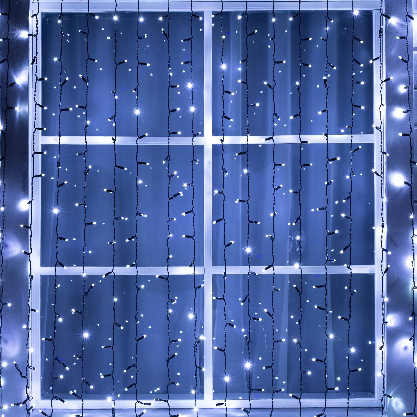 Изображение товара Электрогирлянда универсальная Luazon lighting 3584280 занавес 2x2 м 1800 ламп холодный белый 1 режим работы