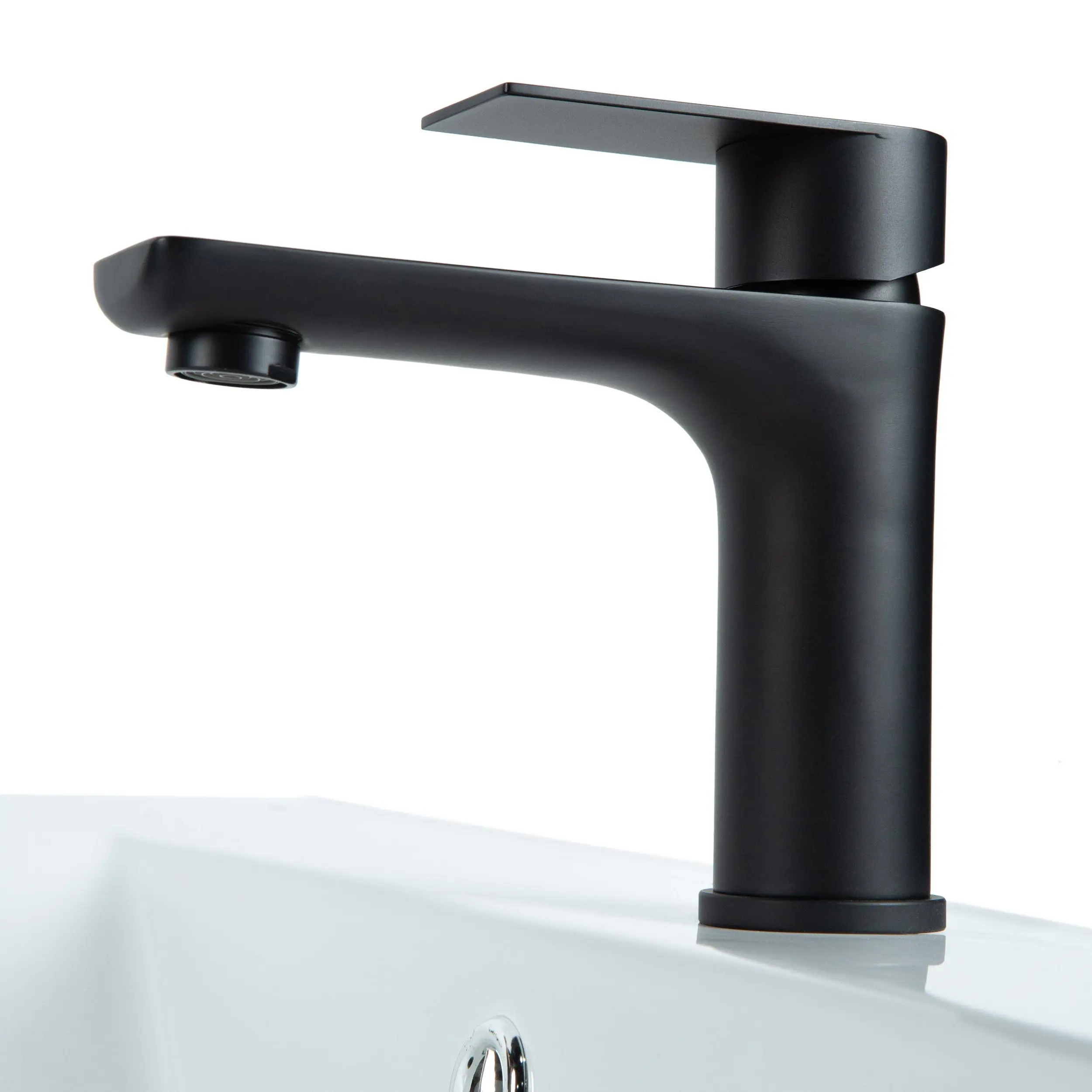 Изображение товара Смеситель для раковины BOND Smart BL622188 однорычажный без донного клапана цвет черный