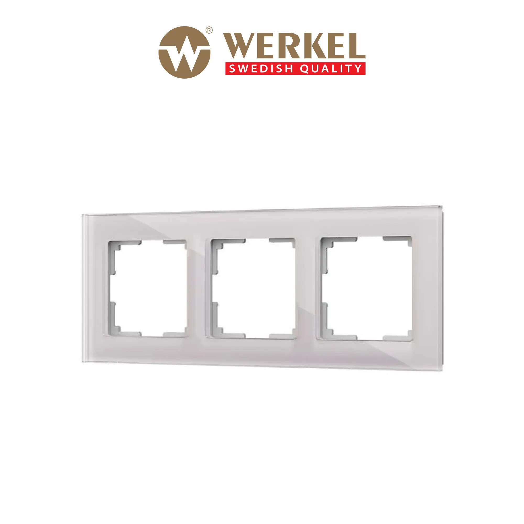Изображение товара Рамка для розеток и выключателей Werkel Favorit на 3 поста дымчатая