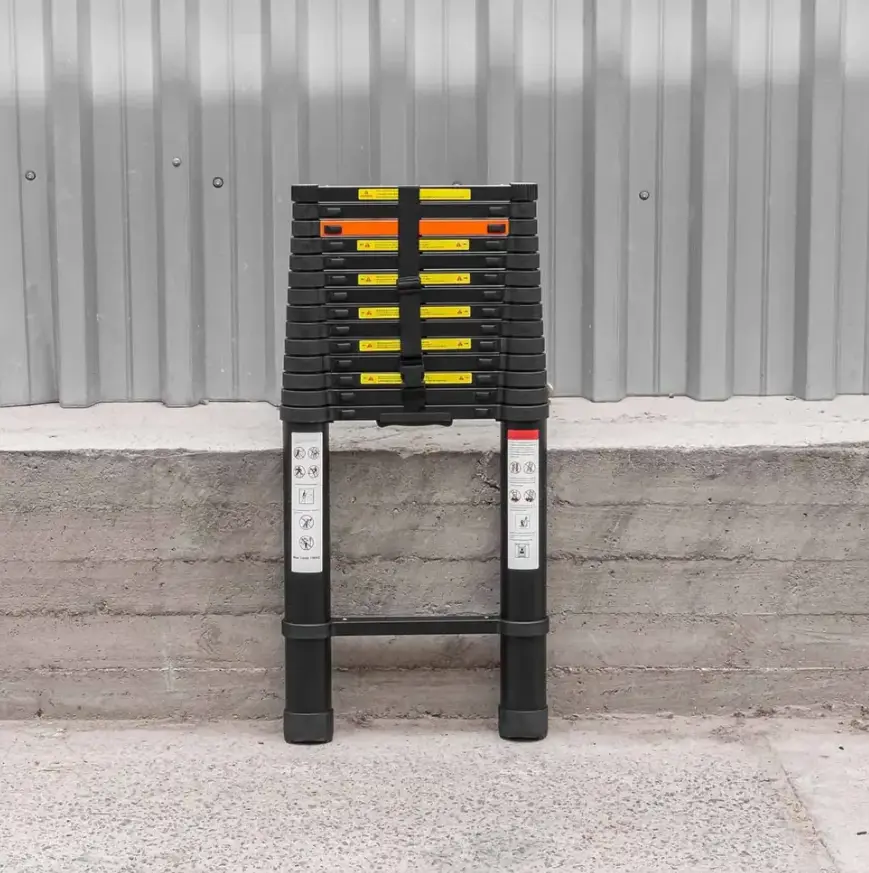 Изображение товара Лестница телескопическая Rockforce 1-секционная 15 ступеней