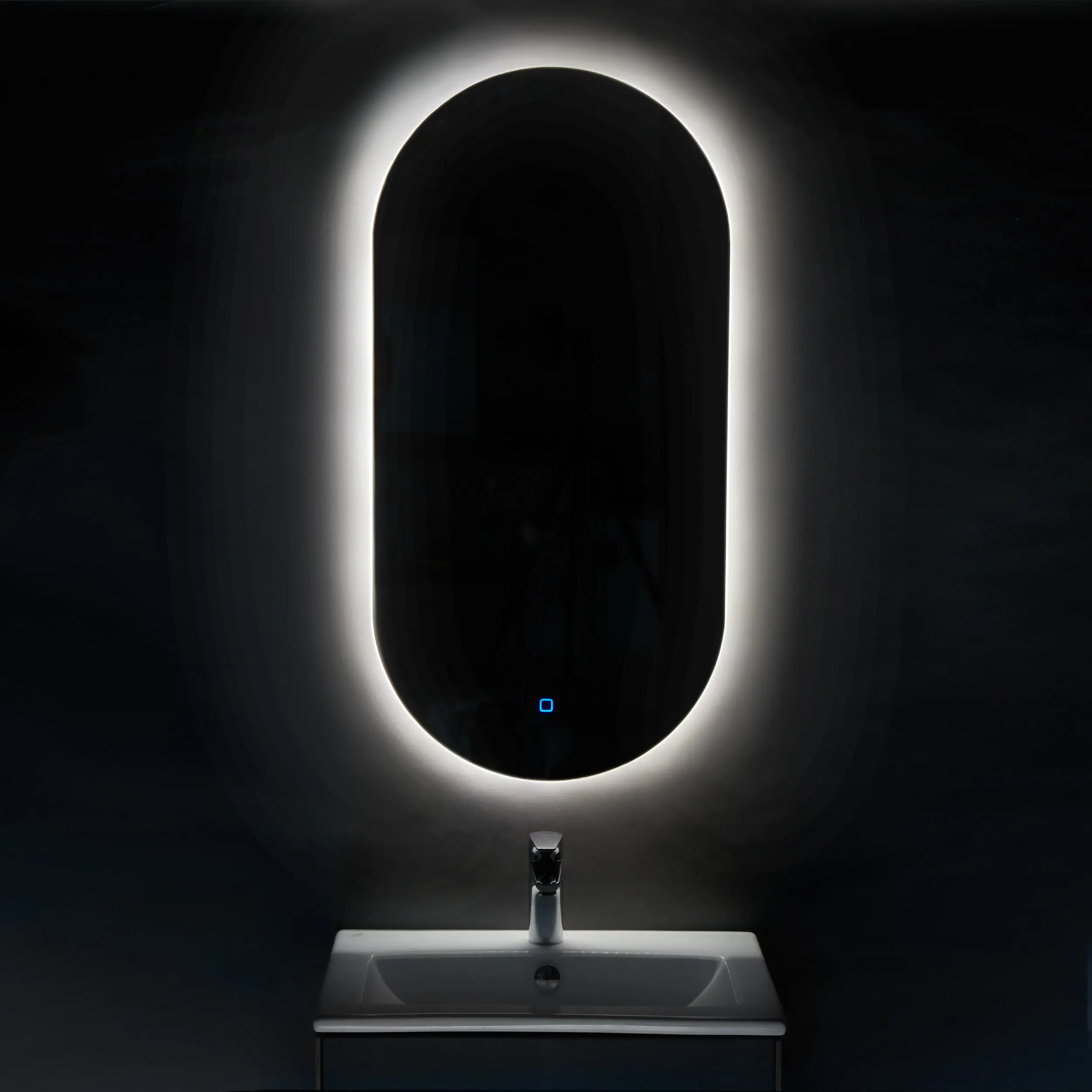 Изображение товара Зеркало для ванной Aquaton Альто 1A256502A1010 с подсветкой 60x110 см