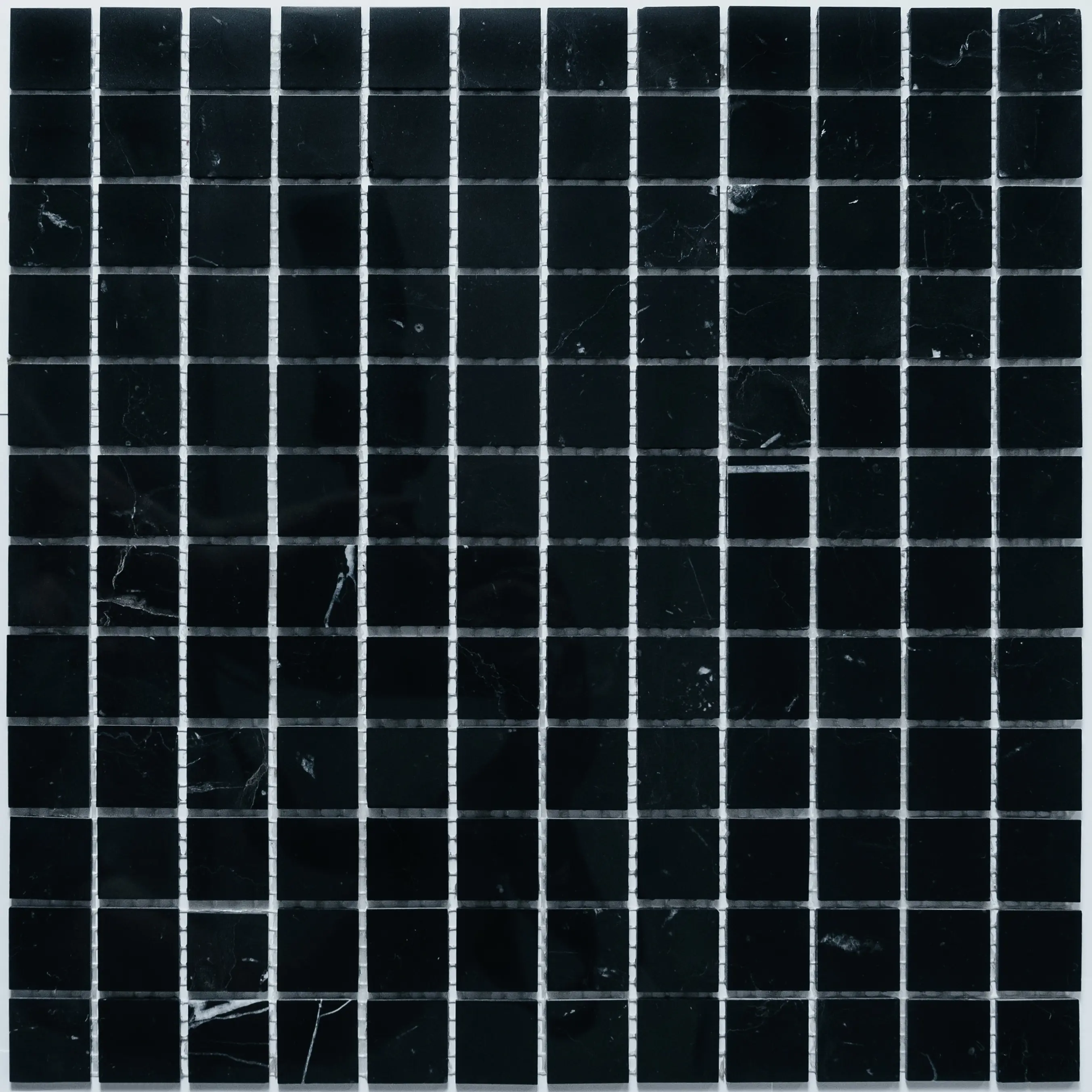 Изображение товара Декоративная мозаика из натурального камня 29.8x29.8 см черный полированный для интерьера и экстерь