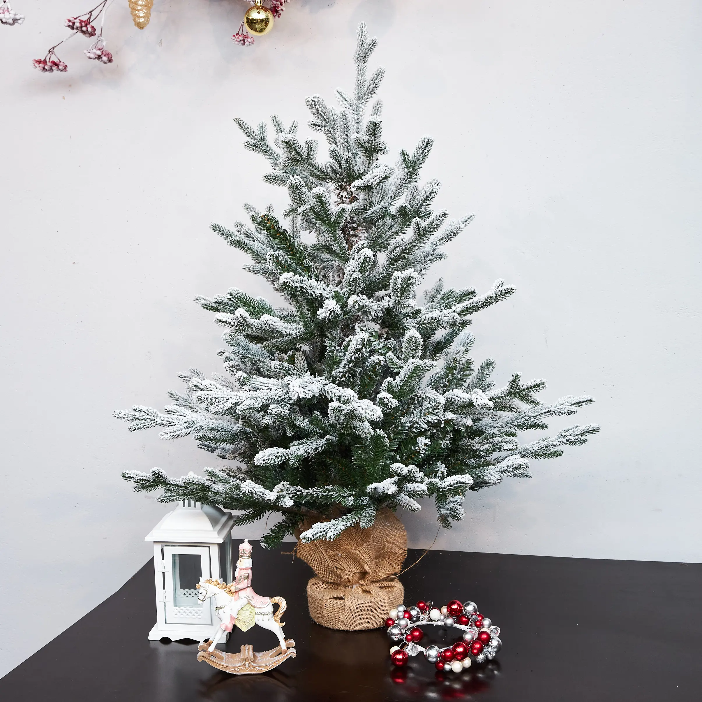 Изображение товара Ель новогодняя искусственная Binoshe Grele заснеженная 90 см