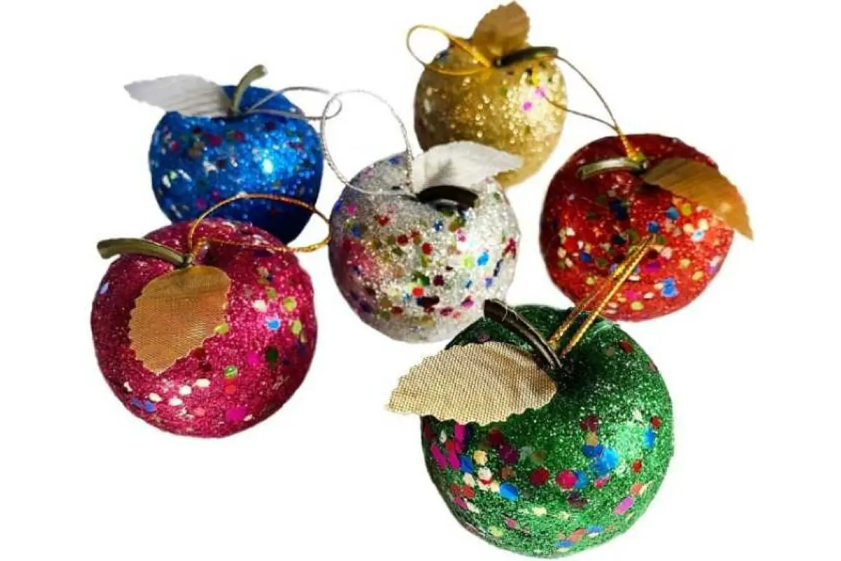 Изображение товара Набор елочных шаров Магия праздника MAG1999 Яблоки 5 см пвх разноцветный 6 шт