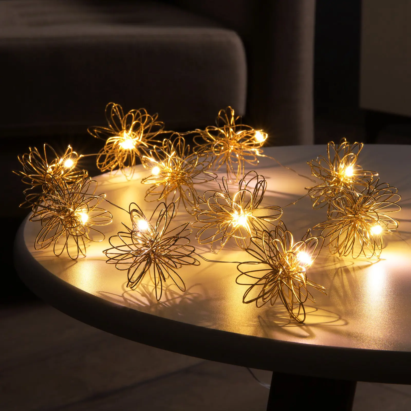 Изображение товара Электрогирлянда универсальная Luazon lighting 10430588 гирлянда 0.05 м 10 ламп разноцветный 3 режимов работы